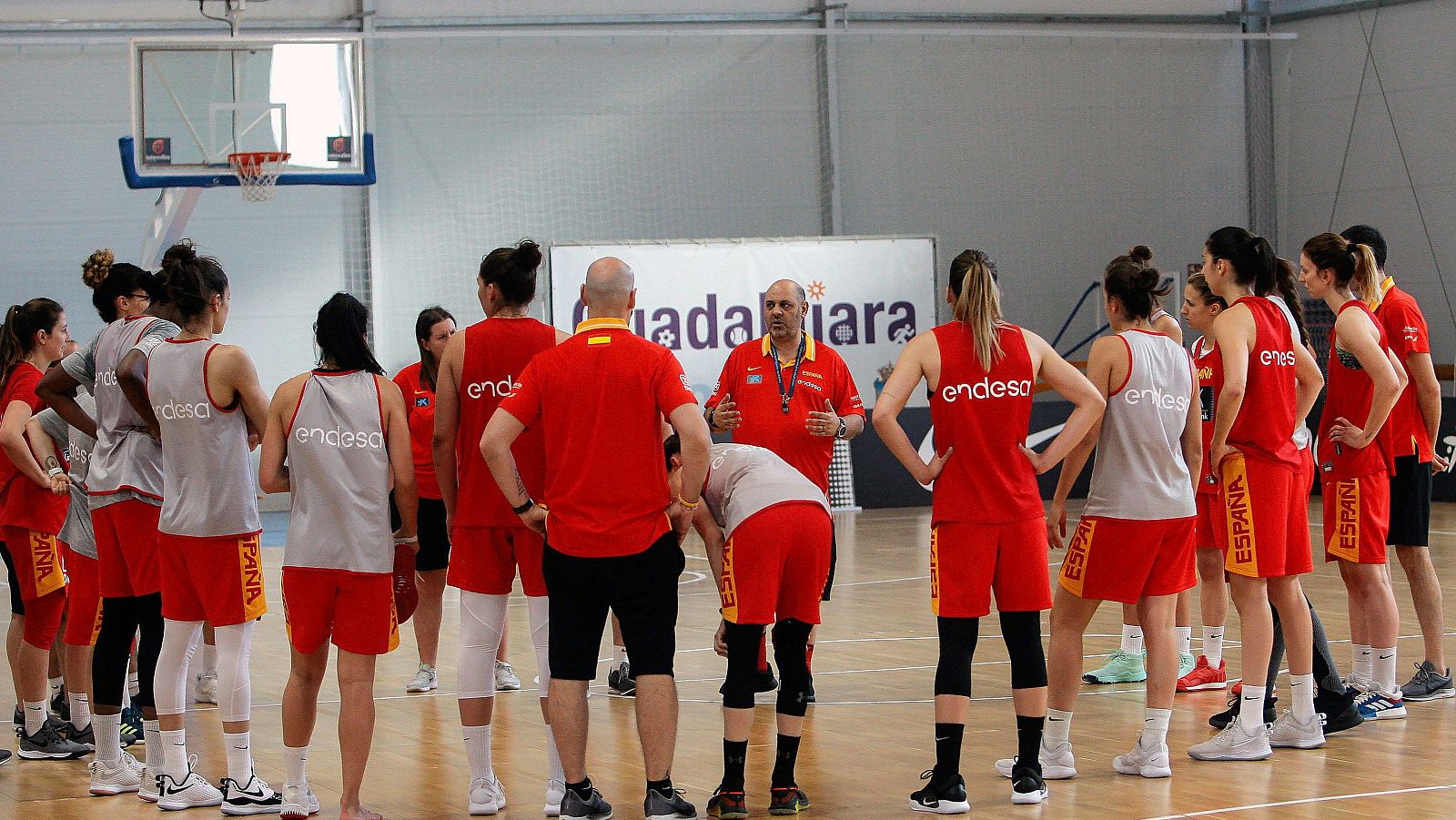 Entrenamiento de la selección española de baloncesto femenino.