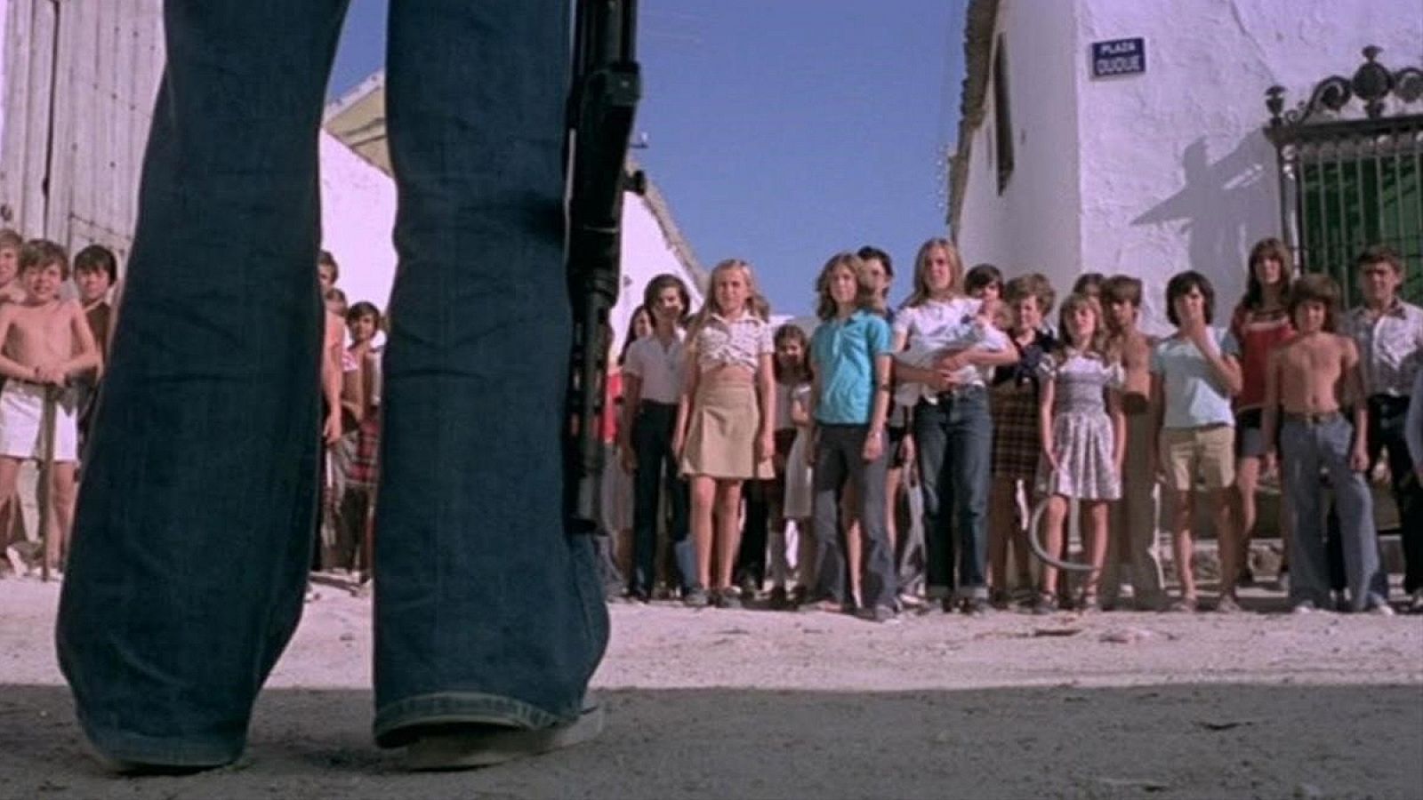 Fotograma de '¿Quién puede matar a un niño?' (1976).
