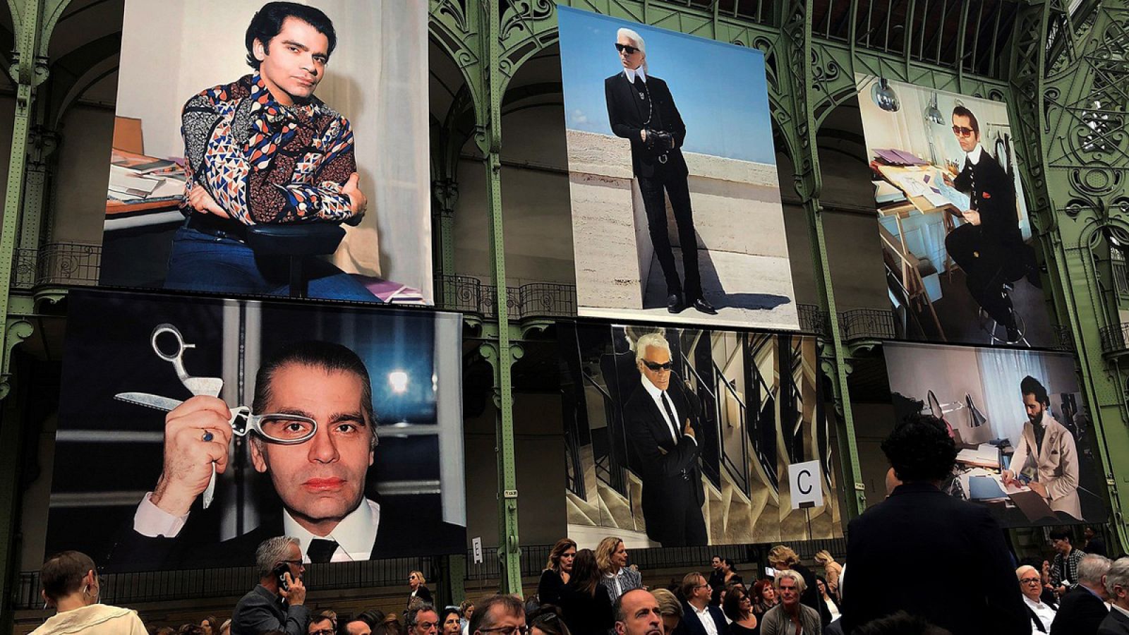 Homenaje a Karl Lagerfeld en el Grand Palais de París.
