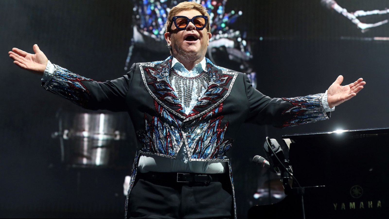 Elton John se despide de Madrid repasando medio siglo de éxitos