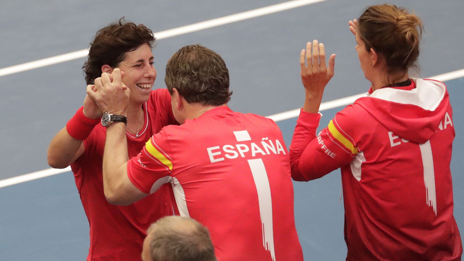 Carla Suárez celebra una victoria en Copa Federación.