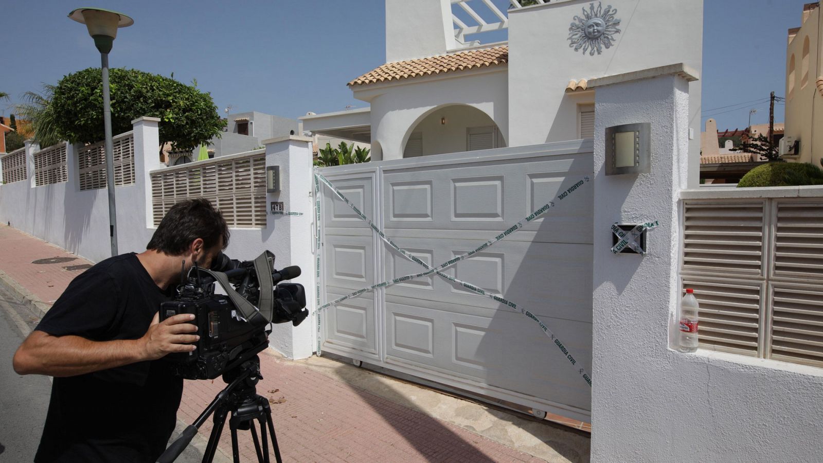 La vivienda de la urbanización Vallesa en Calpe Alicante en la que una mujer de 57 años ha sido asesinada presuntamente por su pareja