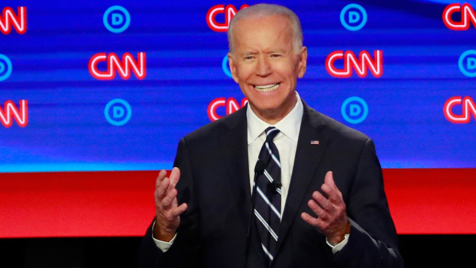 Joe Biden durante el debate demócrata