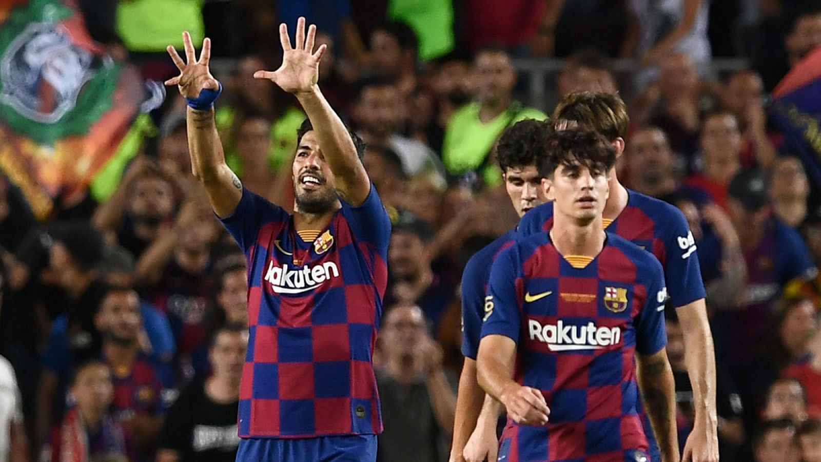 Luis Suárez celebra su gol en el Gamper