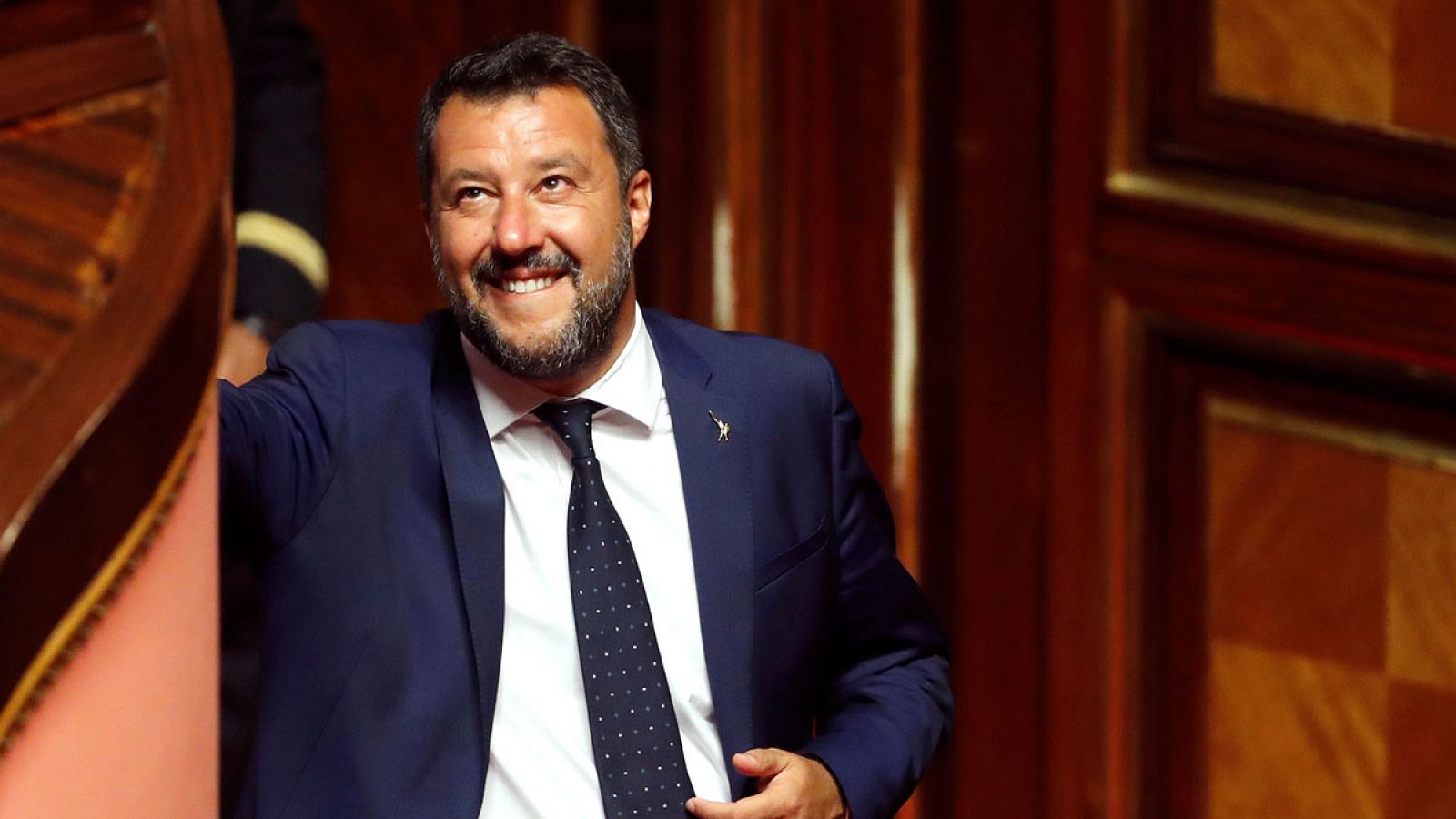 Matteo Salvini celebra la aprobación de su decreto antiinmigración