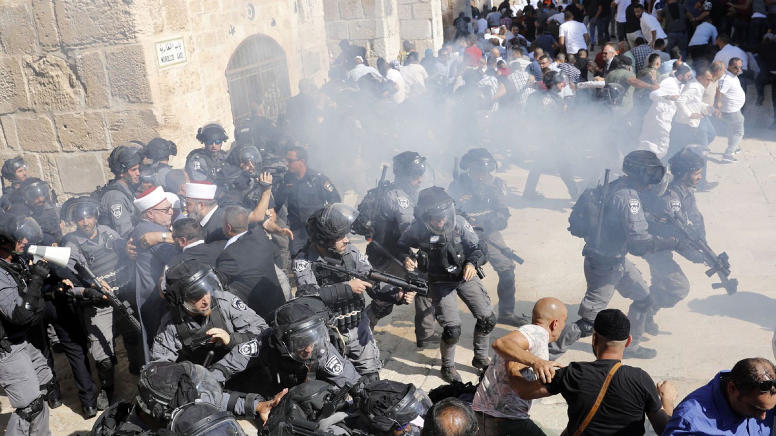 Las fuerzas de seguridad israelíes en la Explanada de las Mezquitas de Jerusalén