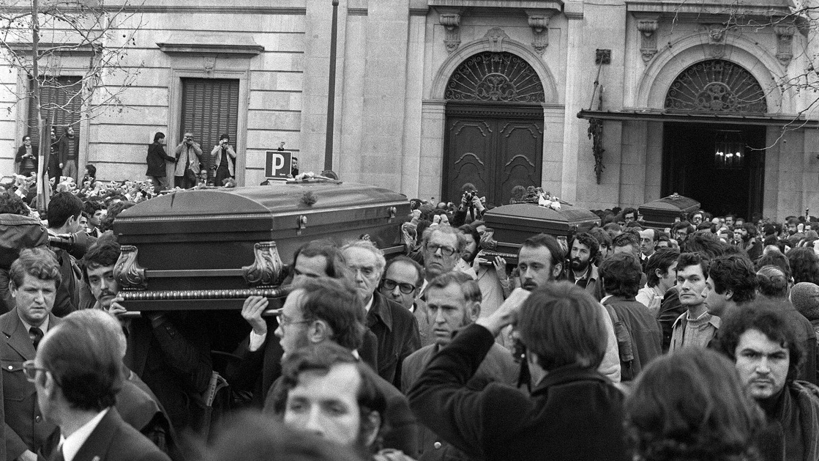 Imagen de archivo del entierro de los abogados de Atocha, asesinados en 1977