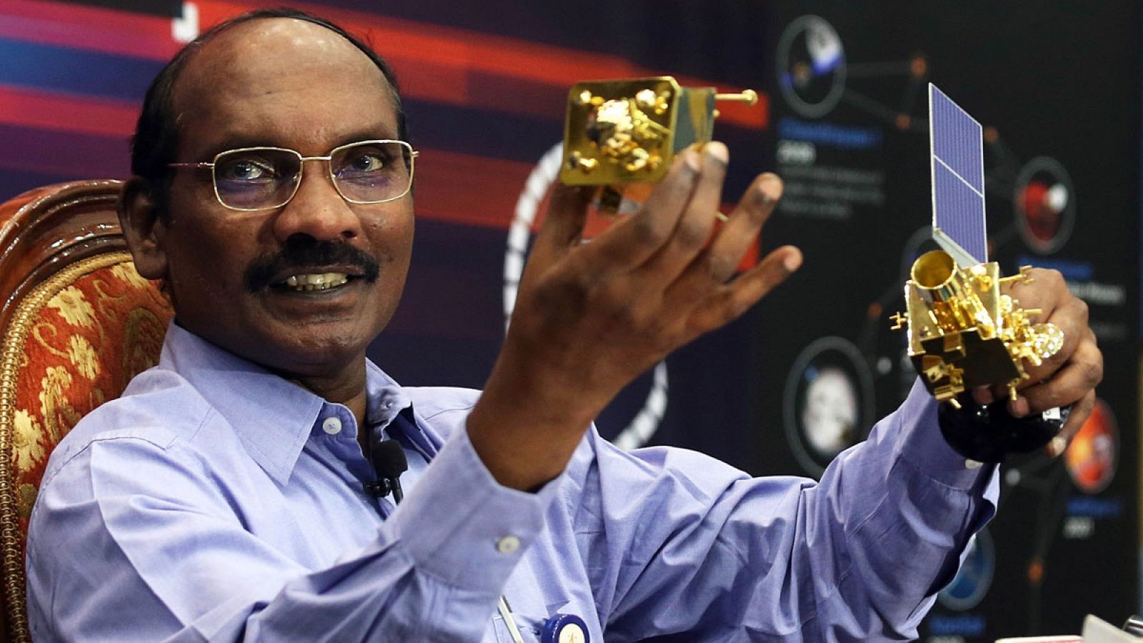 El presidente de la agencia espacial india (ISRO), Sivan K, explica la misión Chandrayaan-2.