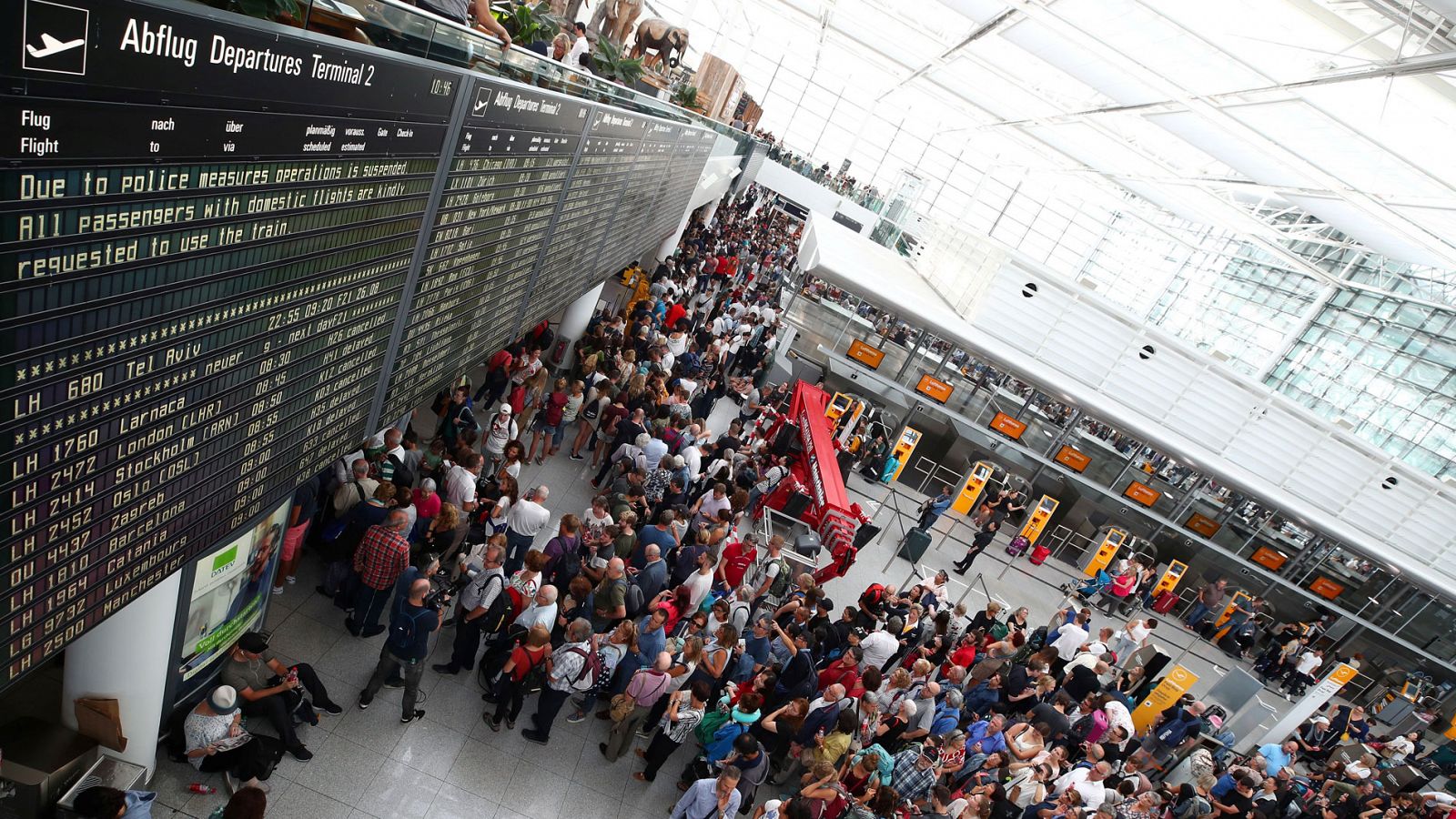Cancelados 130 vuelos en Munich tras una falsa alarma provocada por un joven español