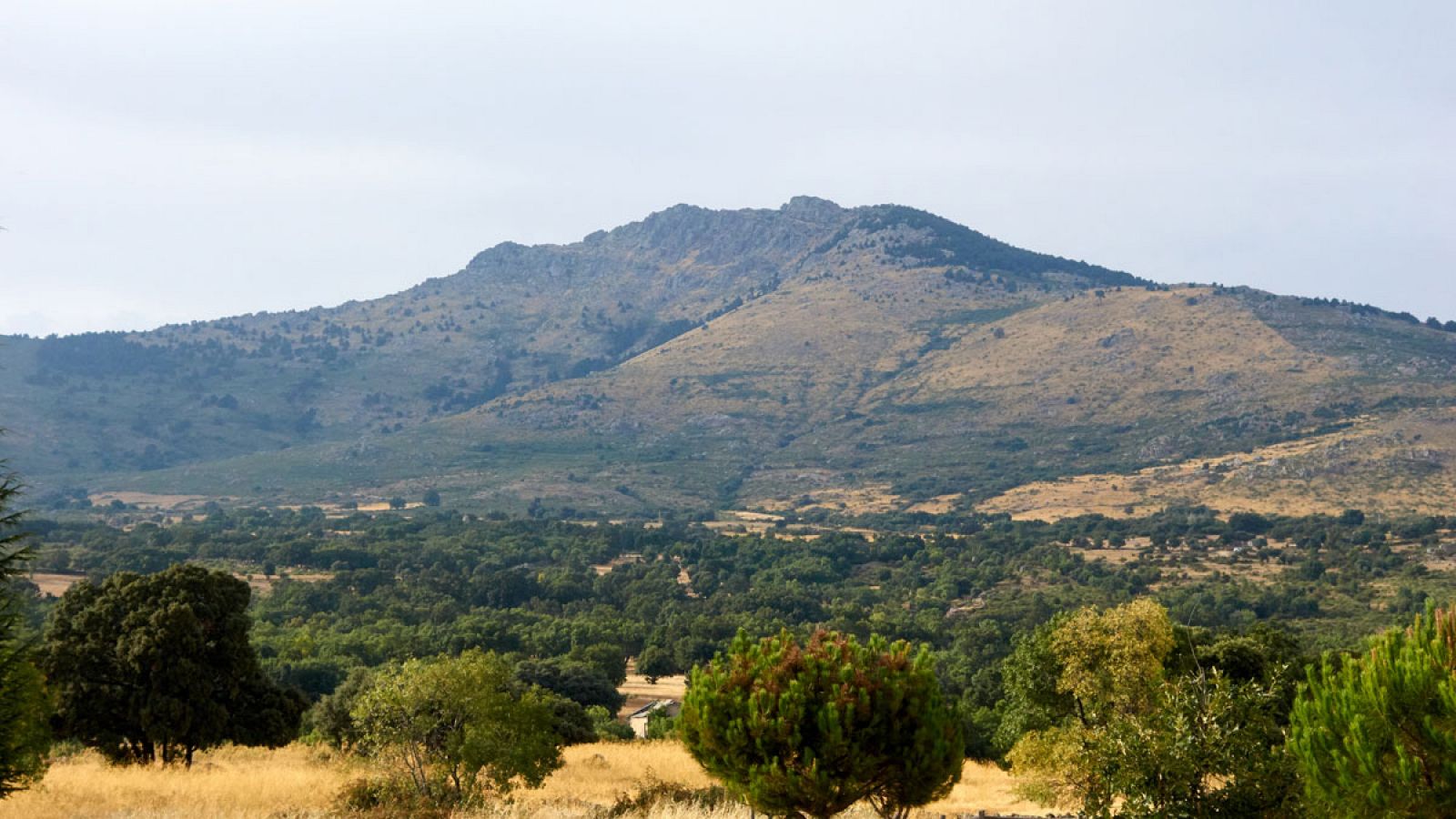 Vista de La Peñota desde Los Molinos.