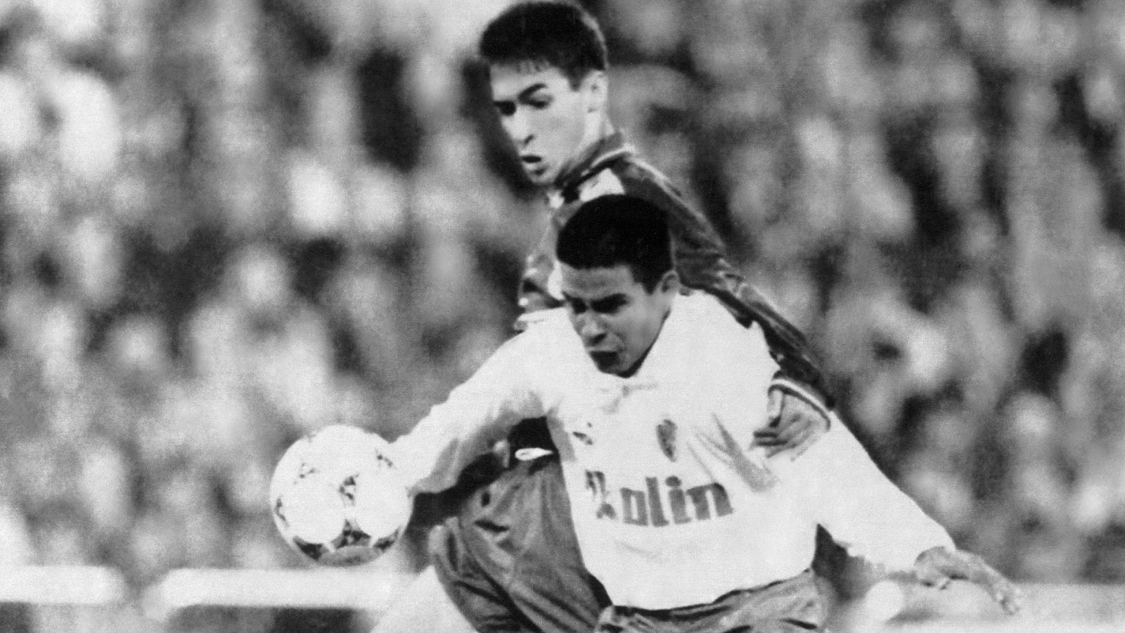 Raúl González, en su partido de debut con el Real Madrid en La Romareda, el 29 de octubre de 1994.