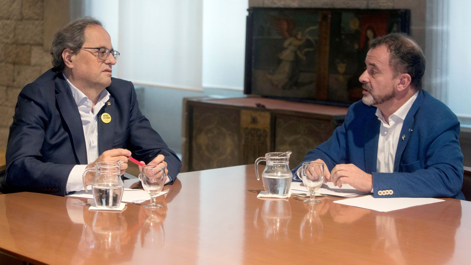 El presidente de la Generalitat, Quim Torra, junto al conseller de Acción Exterior, Alfred Bosch, en una imagen de archivo.