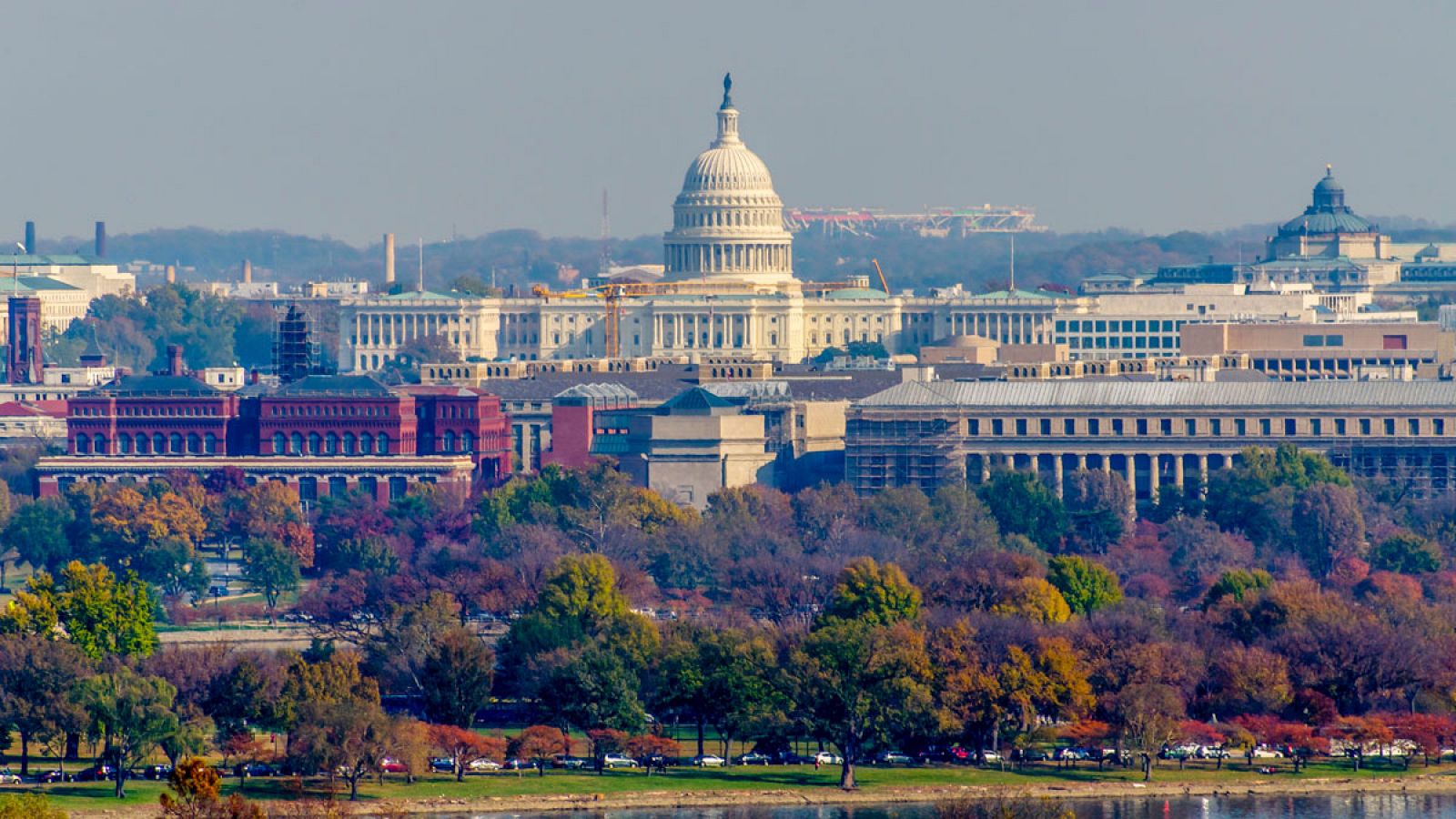 El Capitolio, en Washington D.C., alberga las dos cámaras del poder legislativo de Estados Unidos