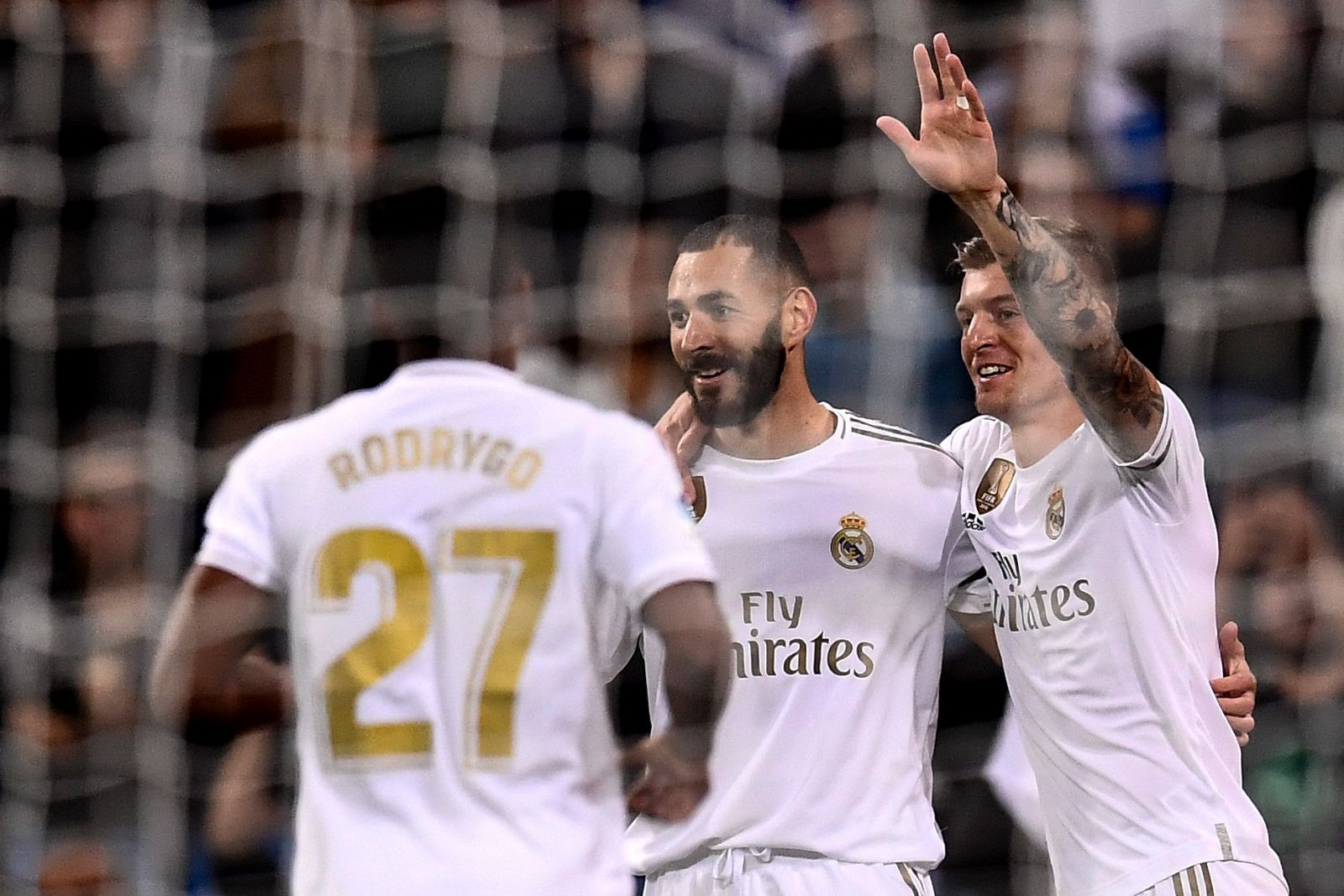 Kroos celebra su gol con Benzema