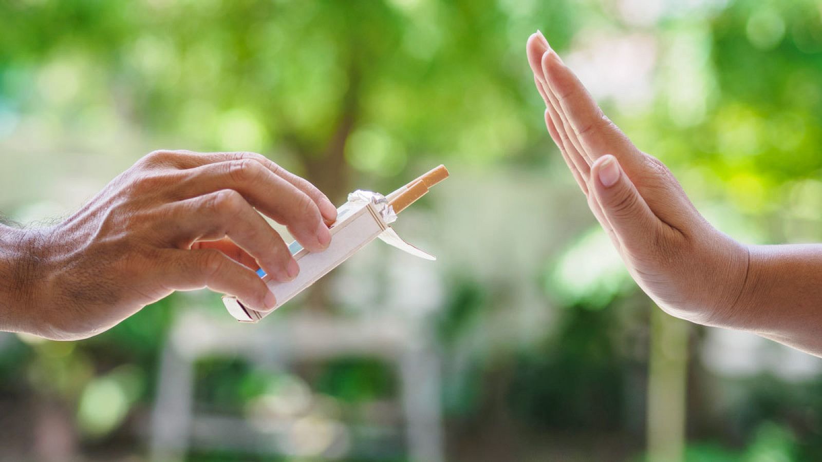 Sanidad financiará a partir de enero dos medicamentos para dejar de fumar