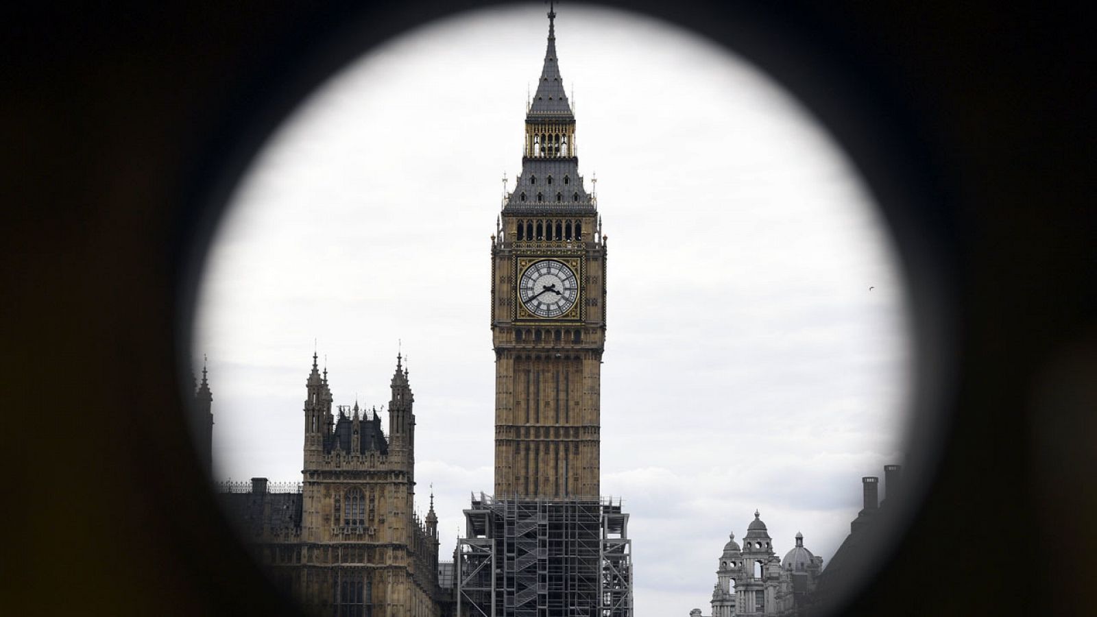 Fotografía de archivo del Big Ben y el Parlamento británico