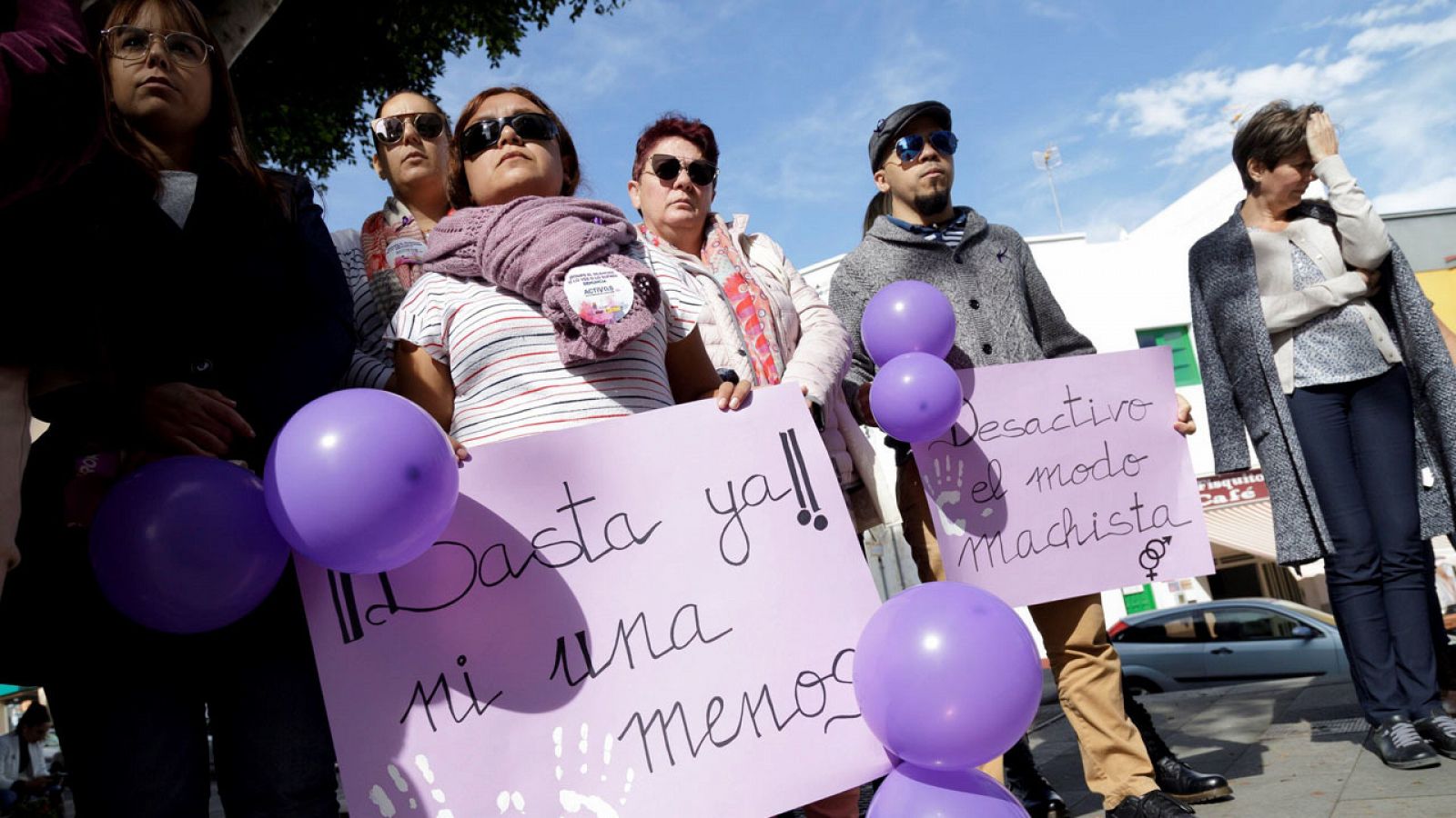Concentración en Granadilla de Abona contra el asesinato machista de una mujer de 26 años
