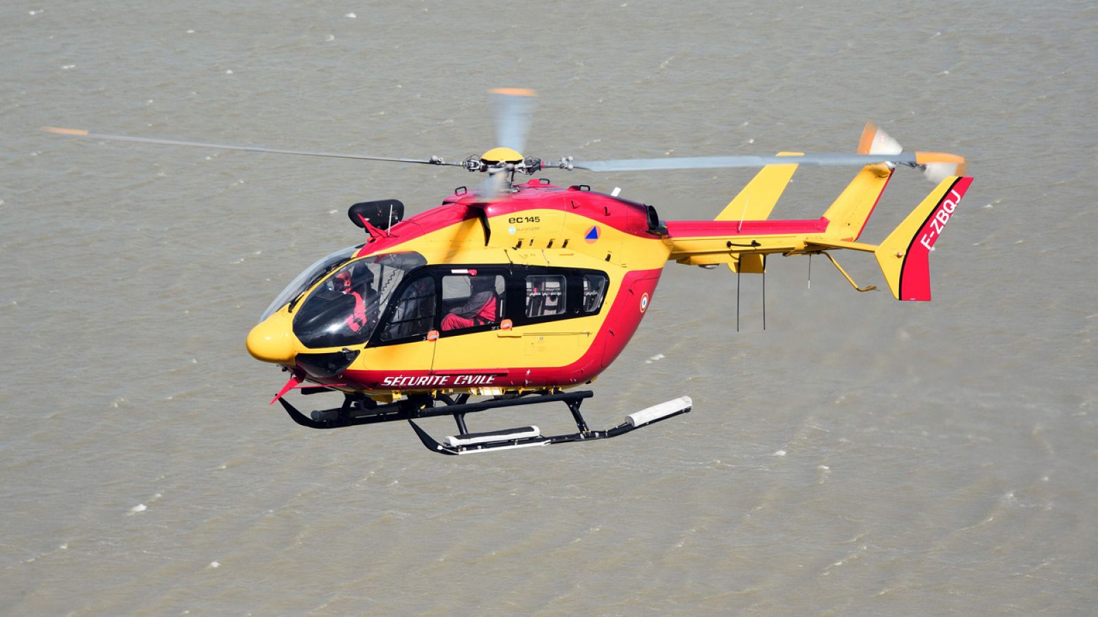 Mueren tres rescatistas en un accidente de helicóptero en Marsella