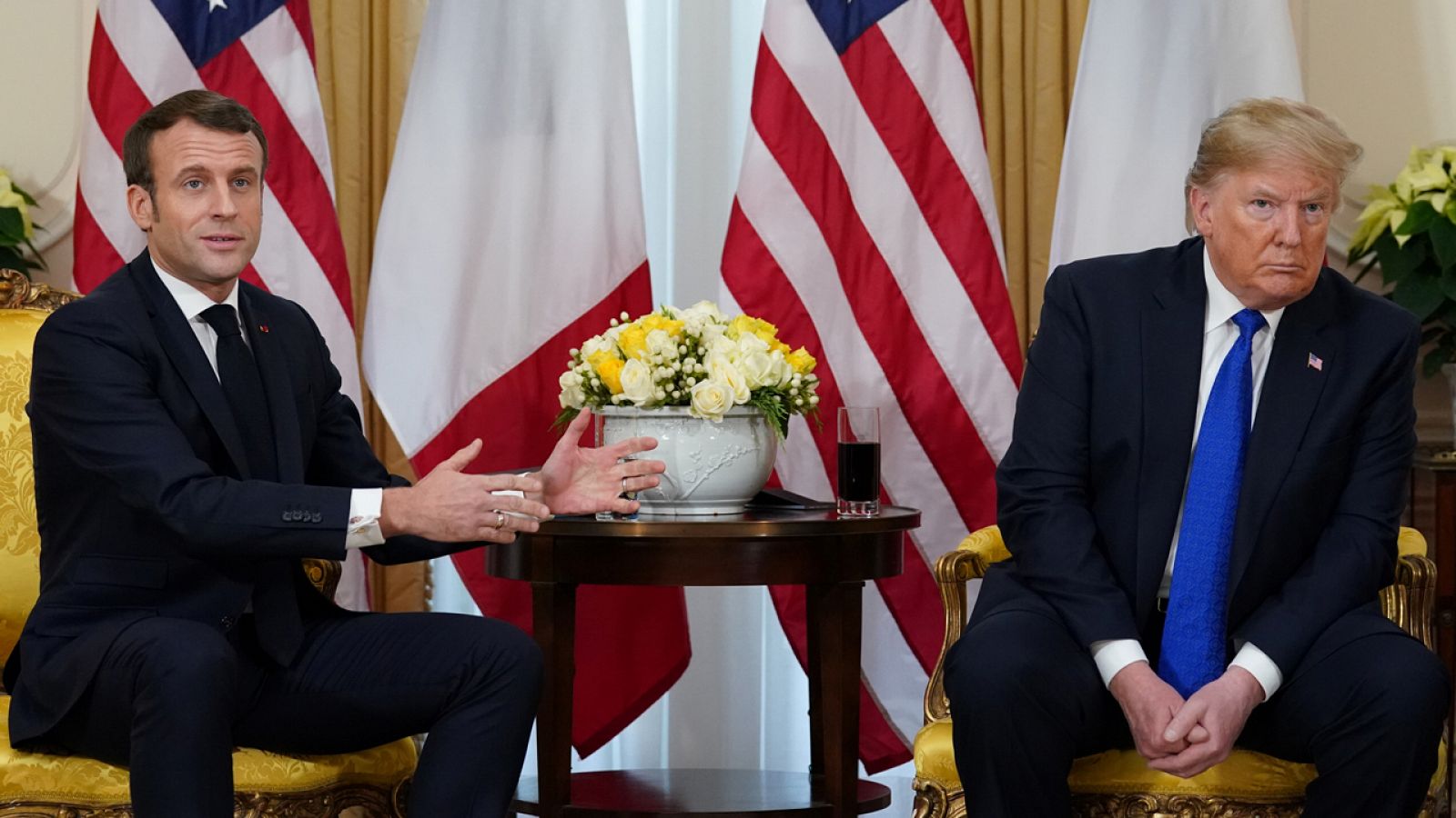El presidente francés, Emmanuel Macron, con su homólogo estadounidense, Donald Trump, en Londres