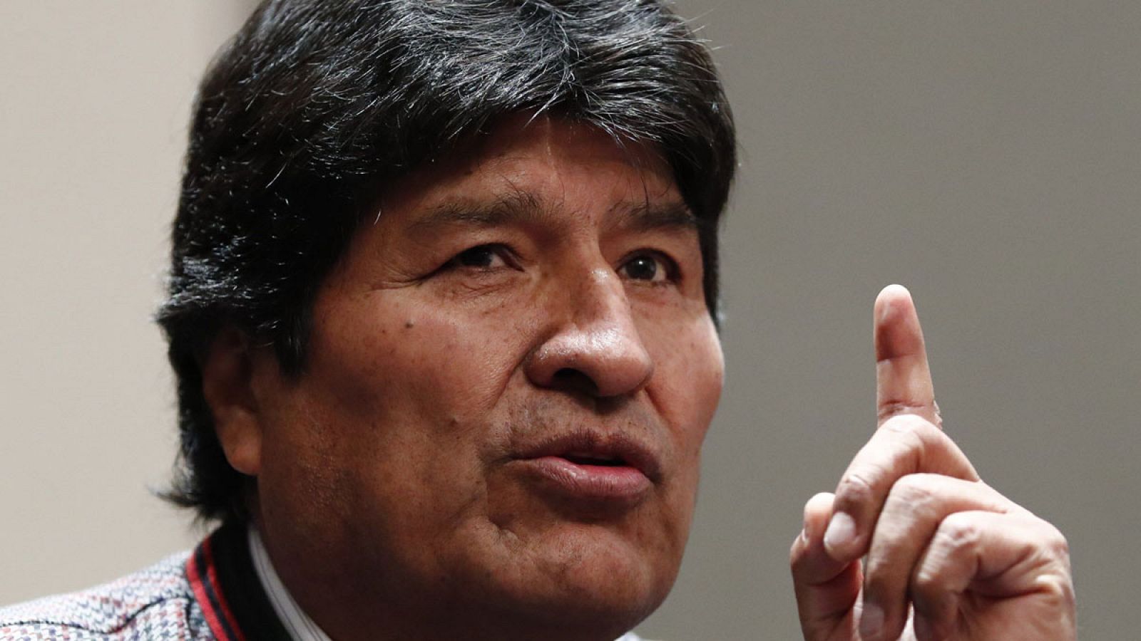 Fotografía de archivo del 20 de noviembre de 2019 del expresidente de Bolivia Evo Morales durante una conferencia de prensa en Ciudad de México (México).