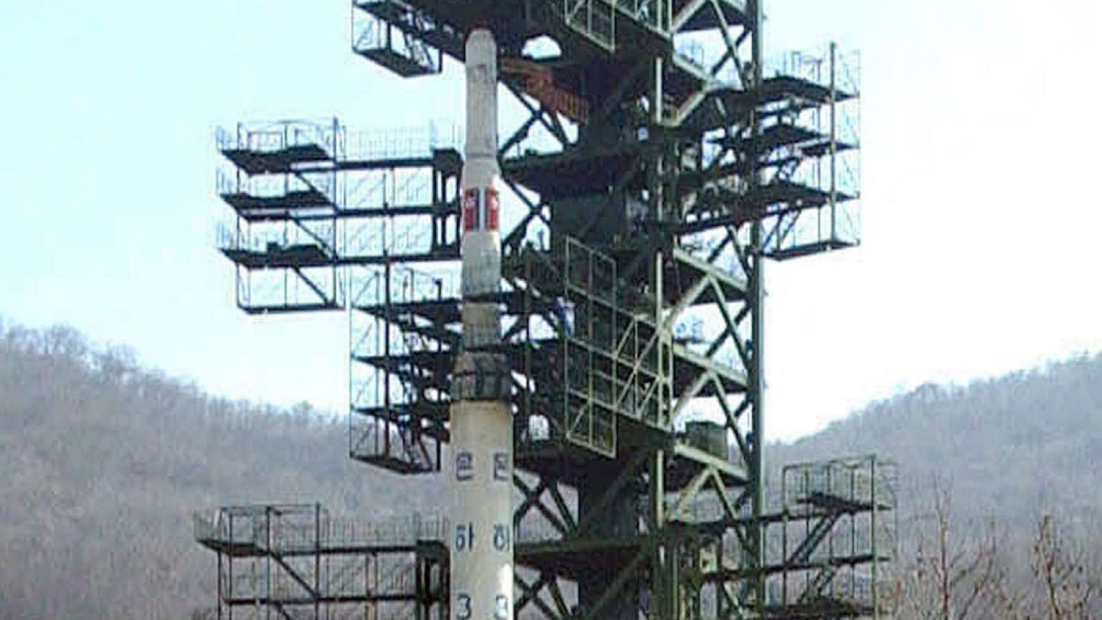 Imagen de archivo de un cohete en la estación de lanzamiento de Sohae, Corea del Norte.
