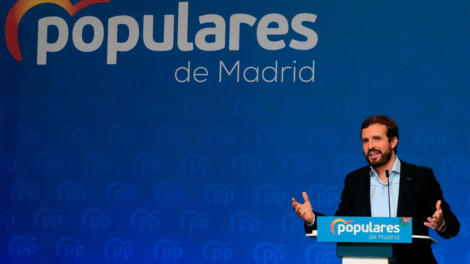 El presidente del PP, Pablo Casado, interviene durante la comida de Navidad del PP de Madrid.