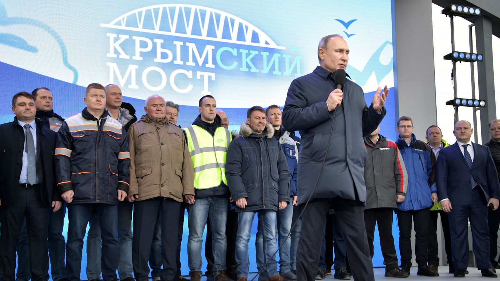 El presidente de Rusia, Vladimir Putin, durante la inauguración del tren a la península de Crimea