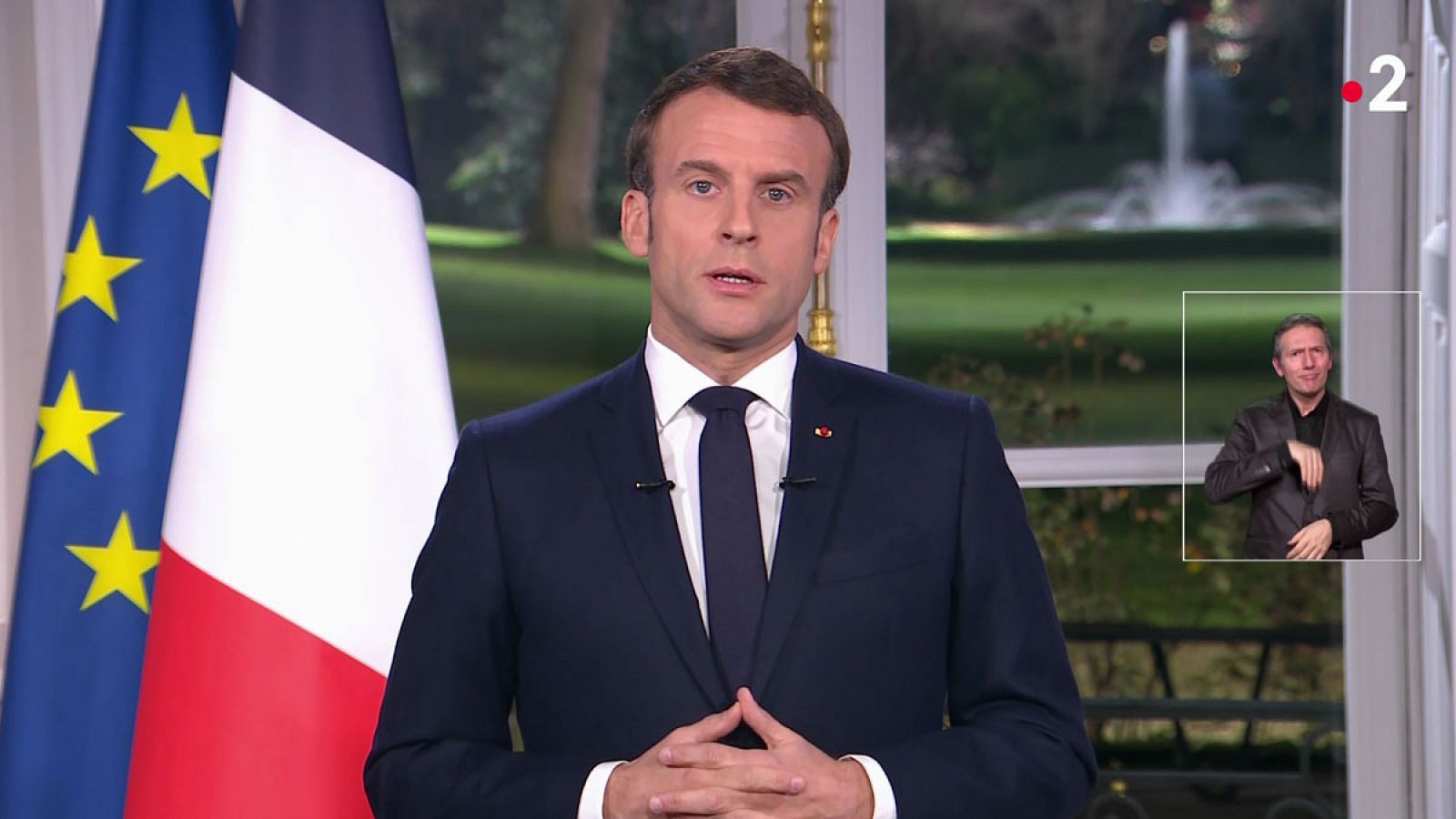 El presidente de Francia, Emmanuel Macron, durante su discurso de Año Nuevo en la televisión francesa el 31 de diciembre de 2019.