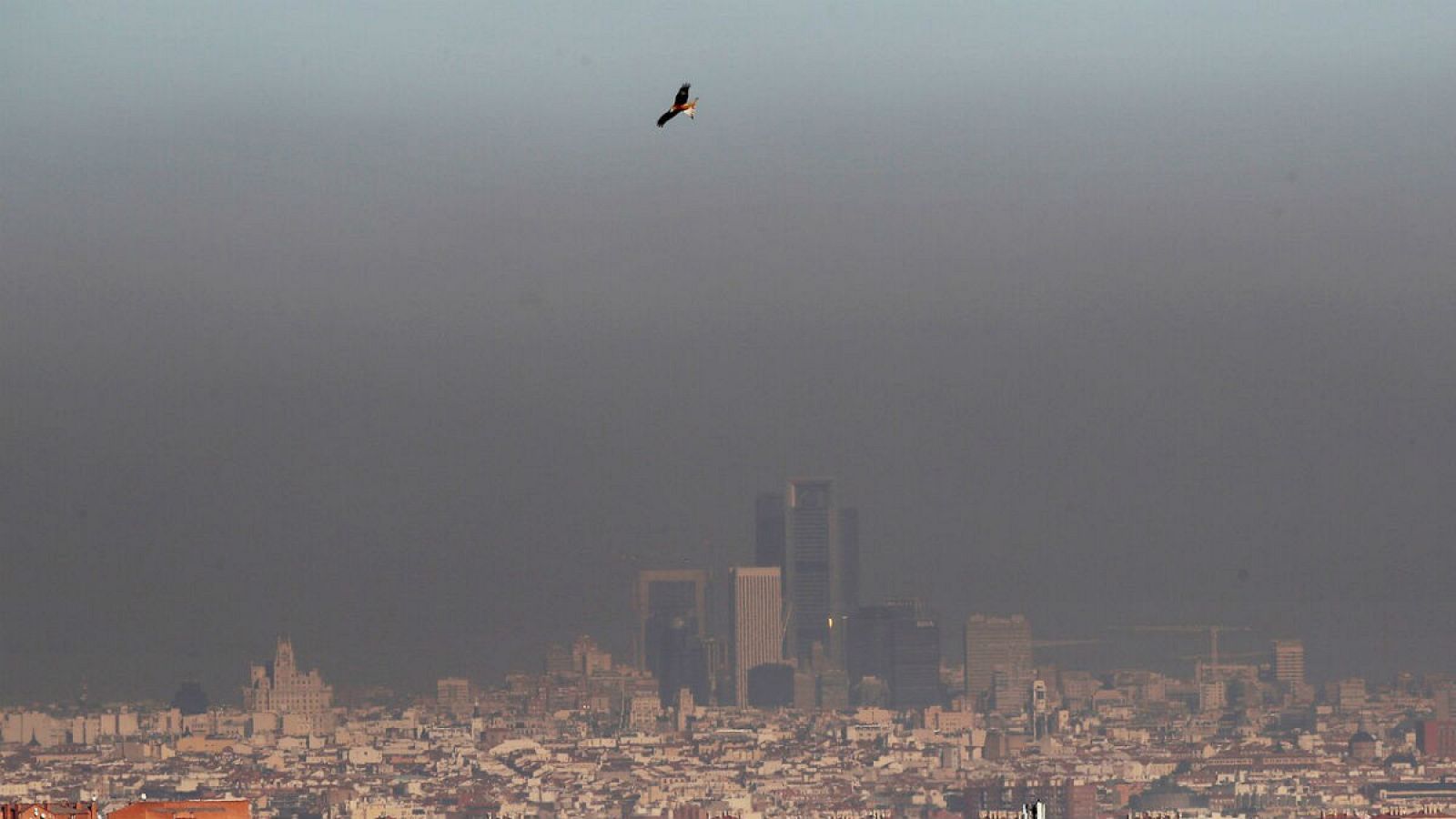Capa de contaminación sobre la ciudad de Madrid vista desde Getafe.