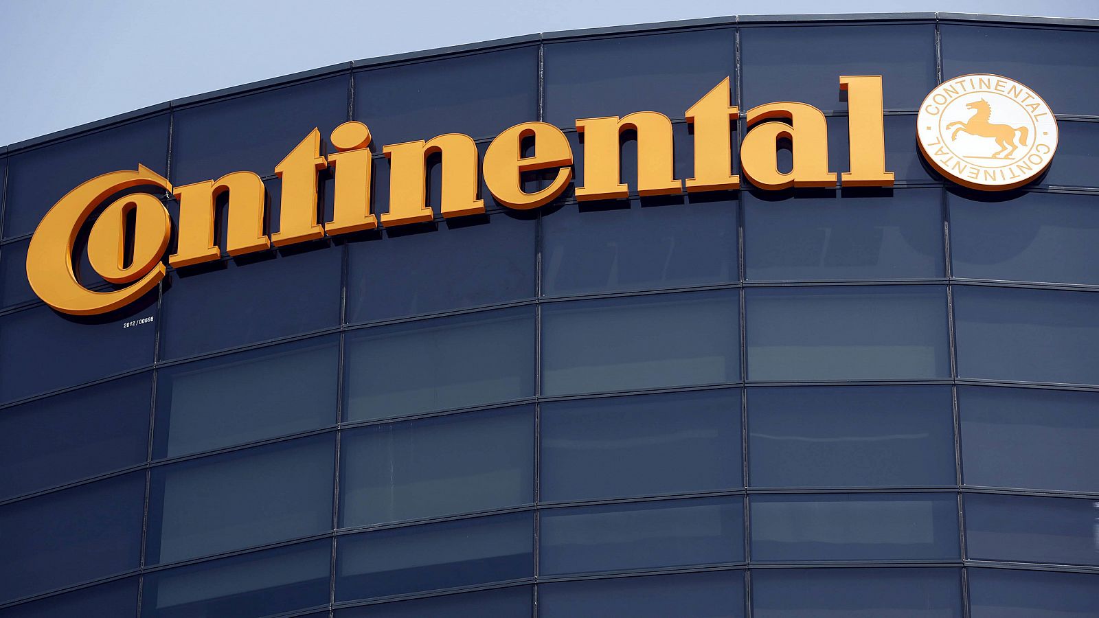 Continental prevé un ERE en la planta de Rubí que afectará a 760 empleados
