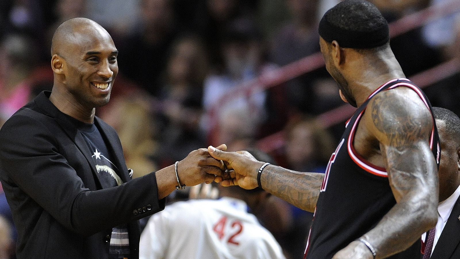 Kobe Bryant y LeBron James en una imagen de archivo en 2014.