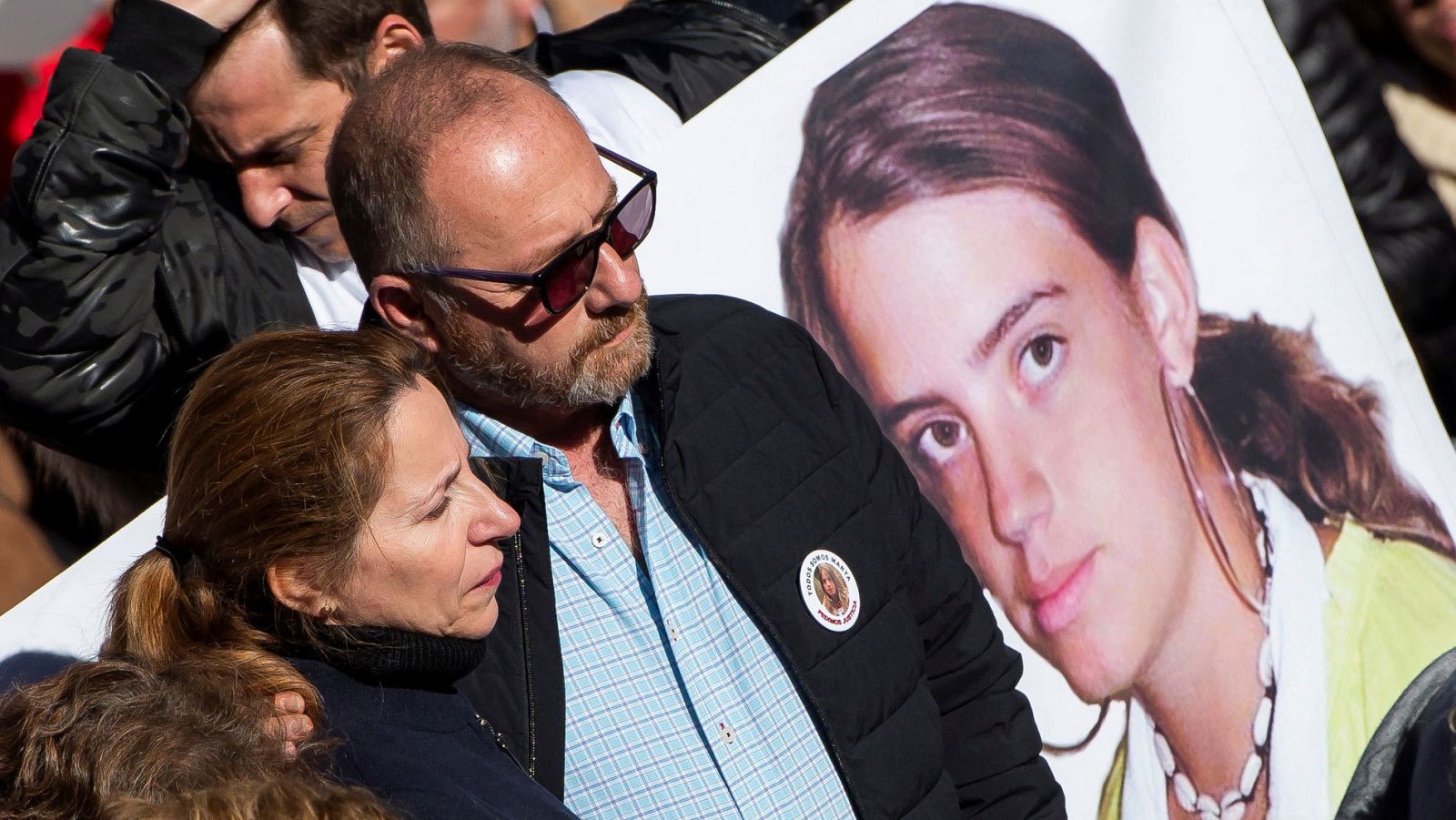 Los padres de Marta del Castillo, en la manifestación convocada por la familia para pedir la repetición del juicio por el asesinato de la joven convocada en 2019.