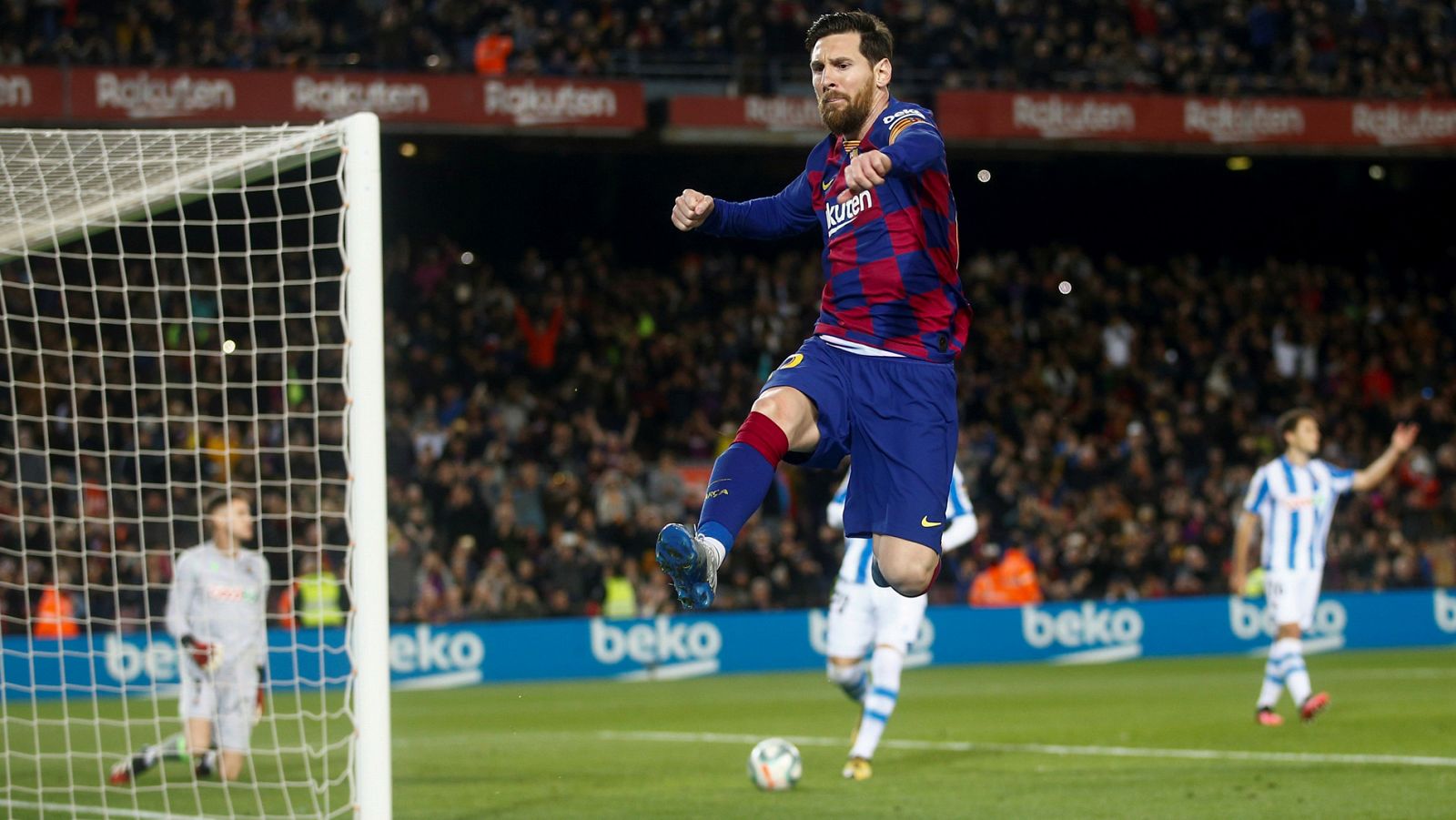 Leo Messi celebra su gol ante la Real Sociedad para el FC Barcelona