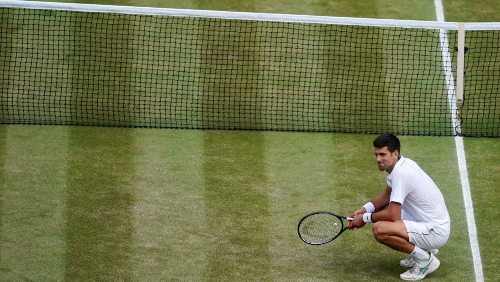 El tenista serbio Novak Djokovic, tras ganar el torneo de Wimbledon en 2019.