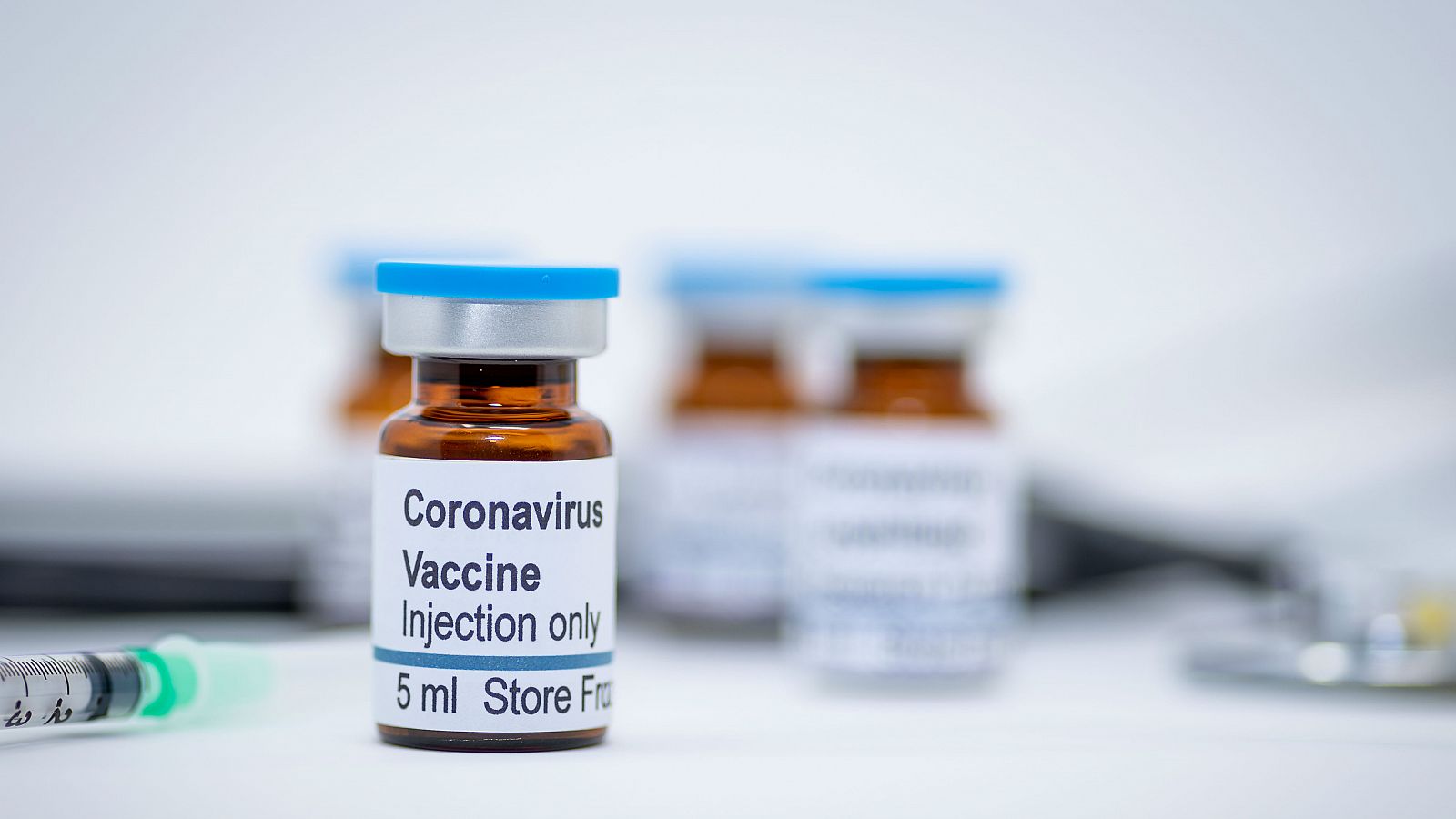 Alemania comienza a probar en personas una posible vacuna contra el coronavirus.