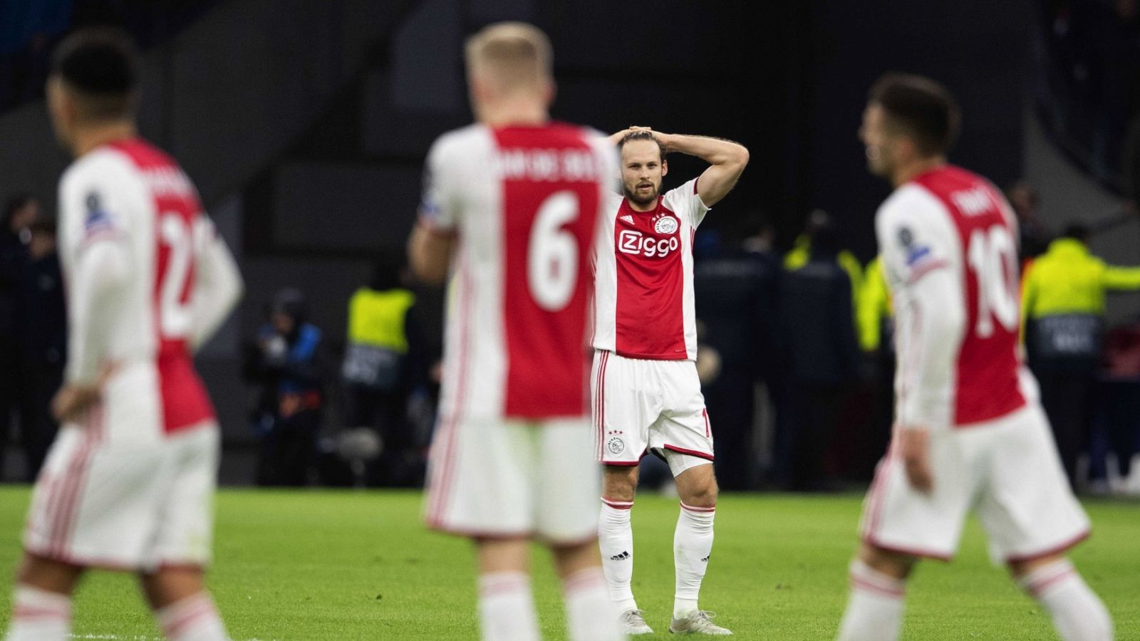  La reacción de Danny Blind, jugador del Ajax de Ámsterdam, durante un partido de Champions League