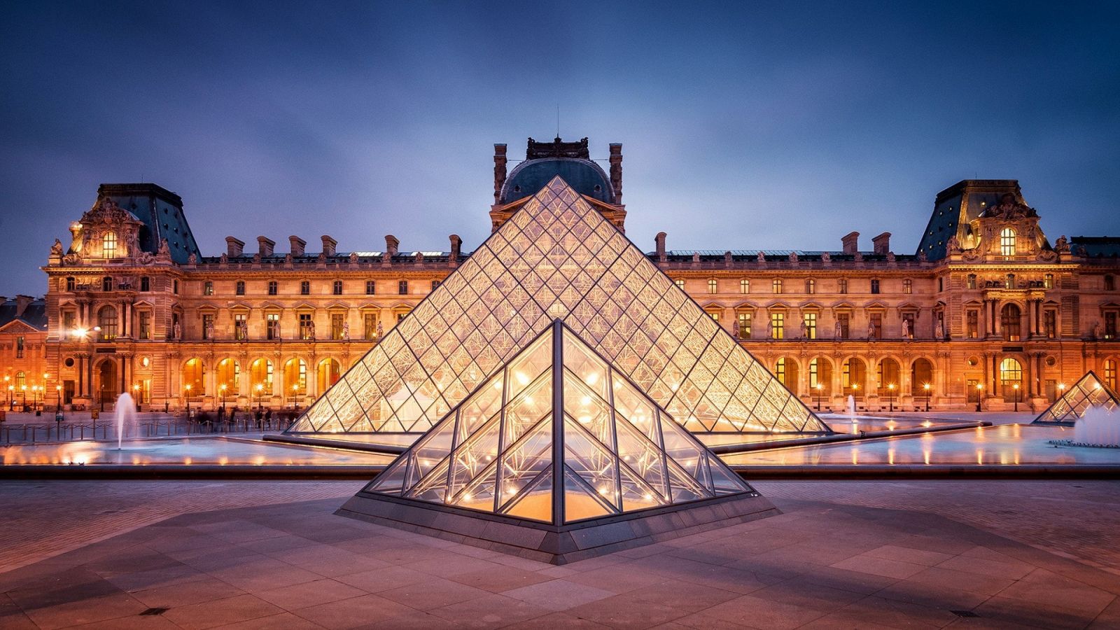  El Museo del Louvre de París.