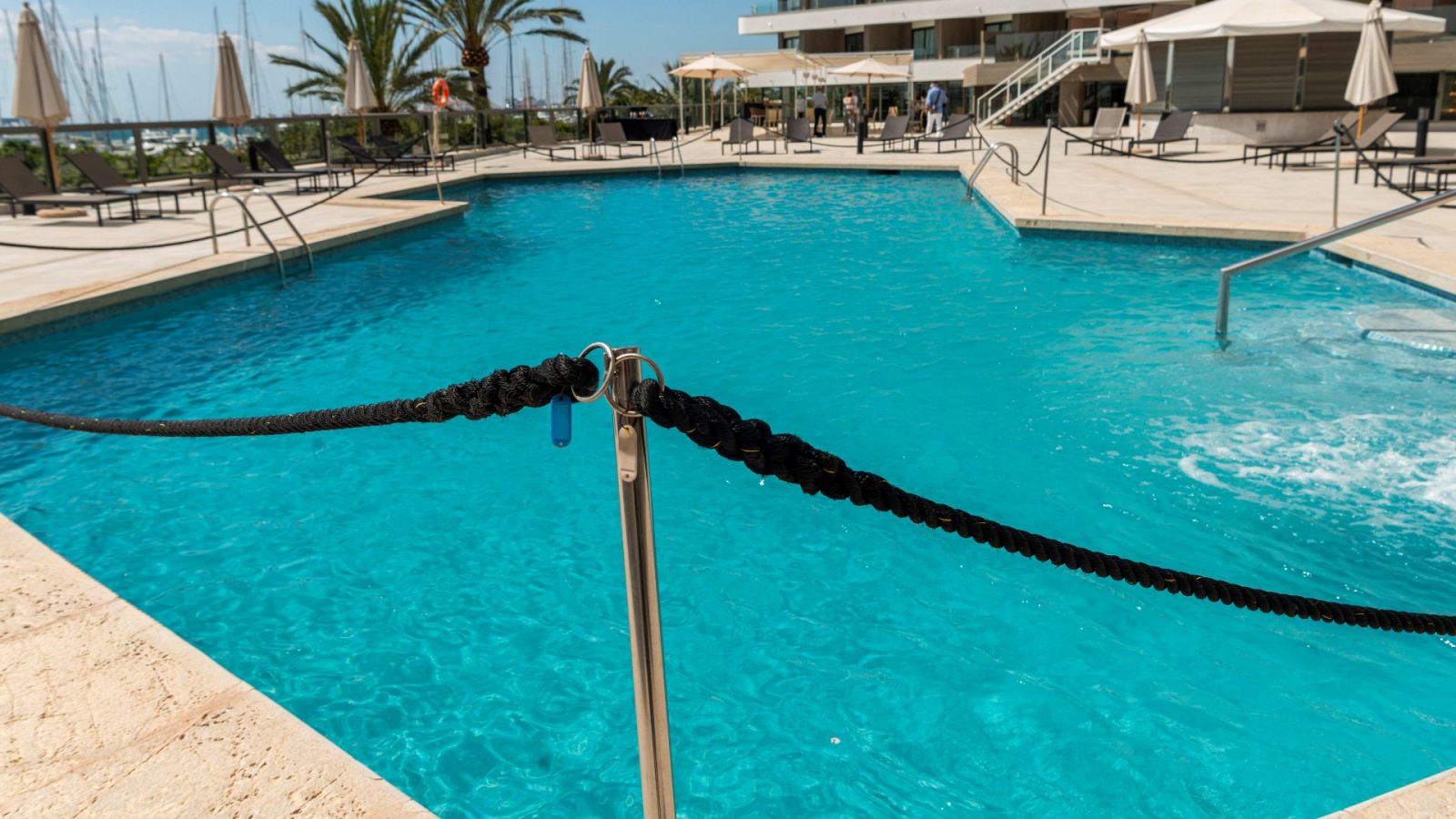 Las piscinas reabrirán para uso deportivo a partir de este lunes en toda España.