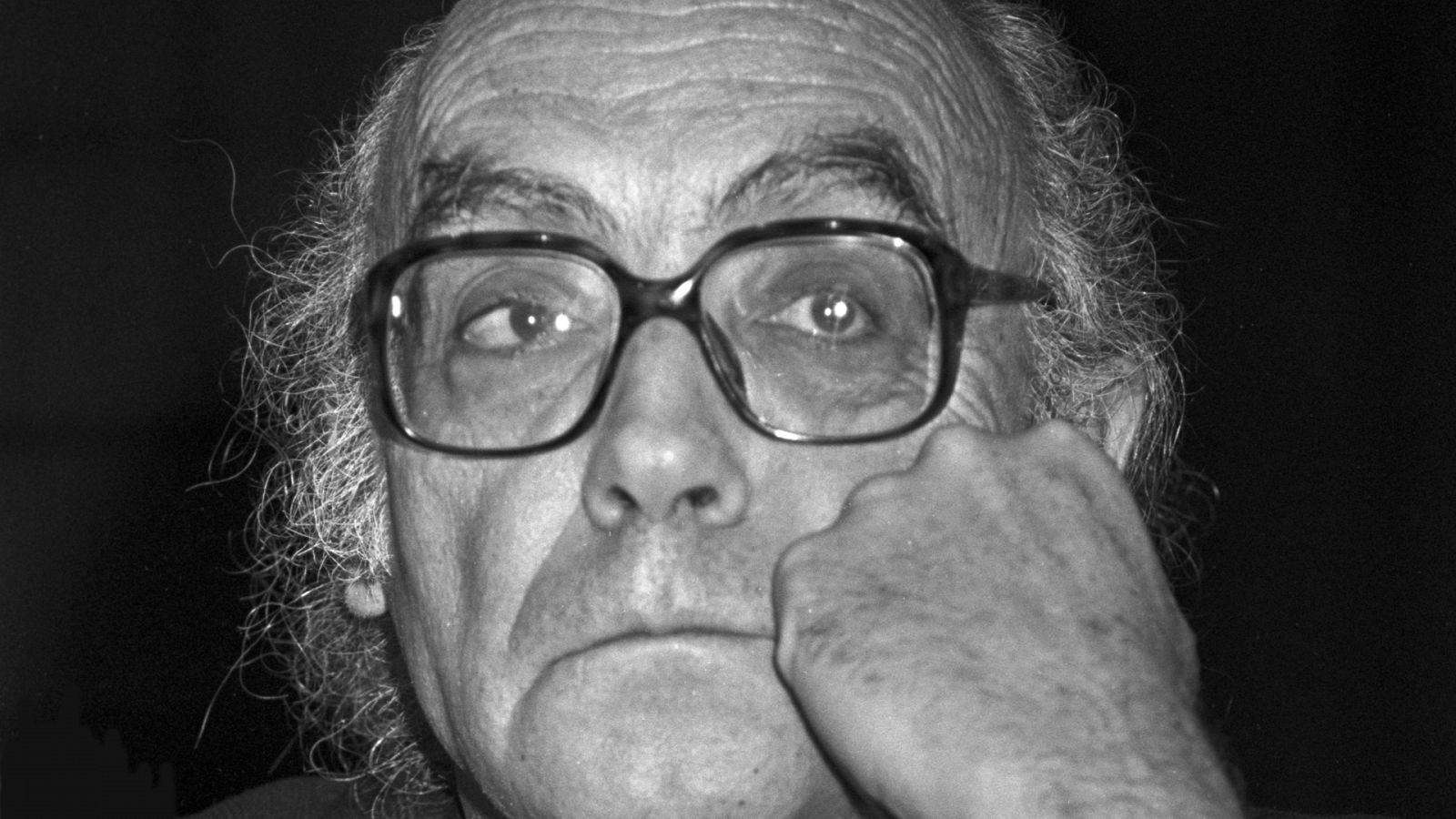El escritor portugués José Saramago en un retrato de 1989.