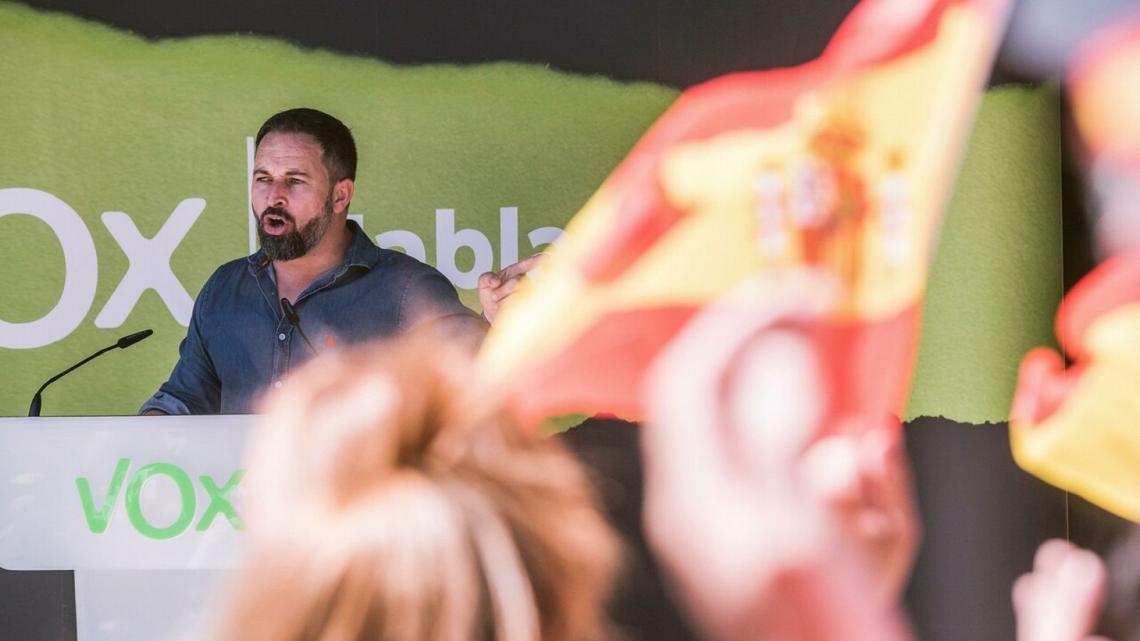 El líder de Vox, Santiago Abascal, ofrece un discurso durante un mitin en el País Vasco