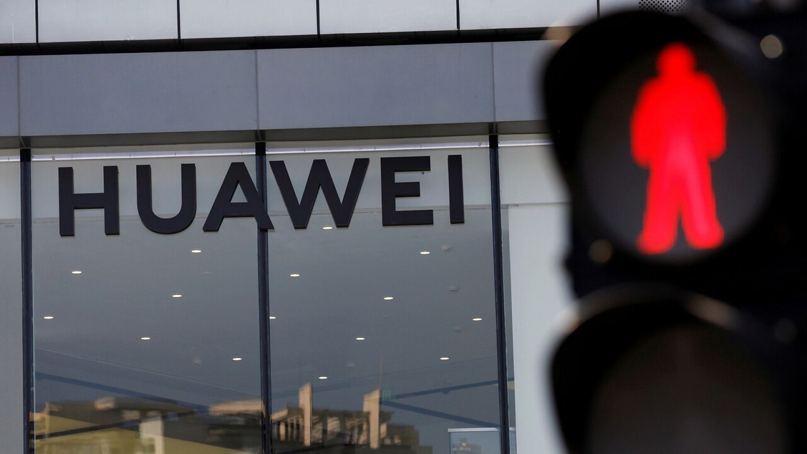 EE. UU. celebra decisión de Reino Unido de prohibir el uso de equipamiento de Huawei en las redes de 5G