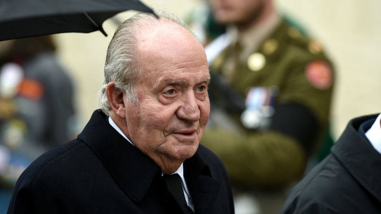 Juan Carlos I decide abandonar España