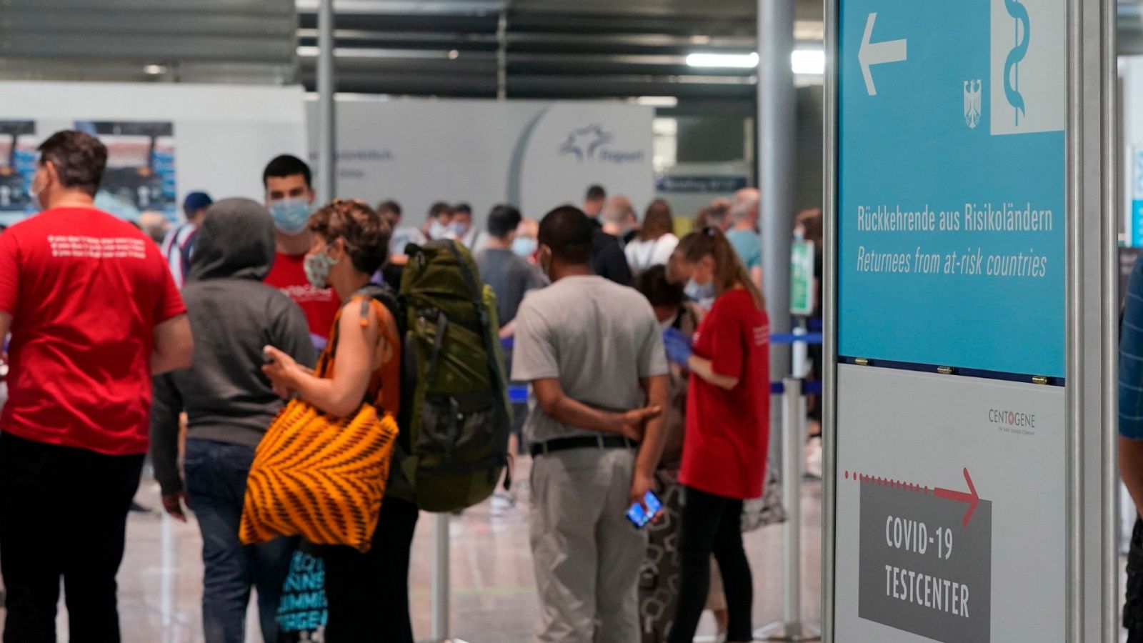 Zona de PCR para los viajeros que regresen a Alemania en el aeropuerto de Frankfurt