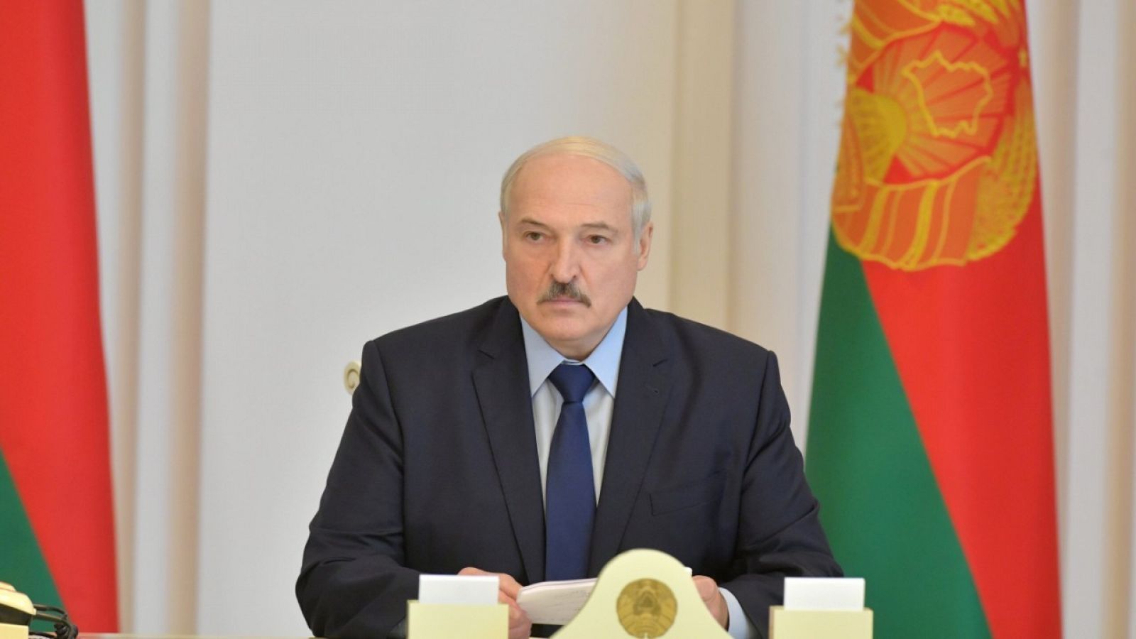 El presidente de Bielorrusia, Alexandr Lukashenko, durante una reunión en Minsk el 14 de agosto de 2020.