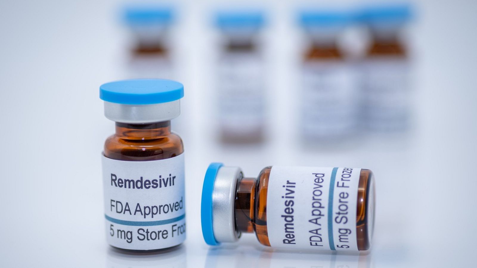 Dos frascos del antiviral Remdesivir