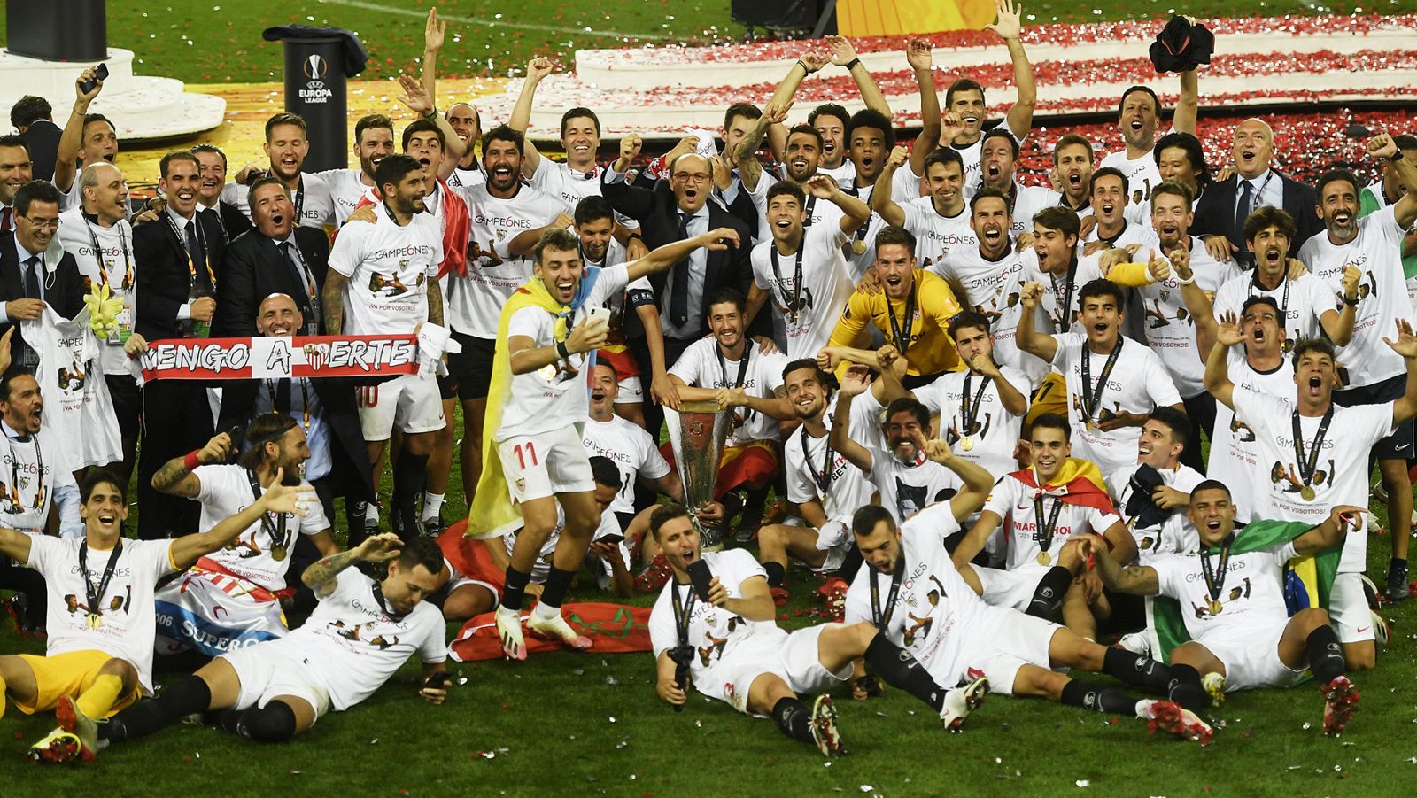 Imagen de la celebración del Sevilla tras ganar la Europa League.