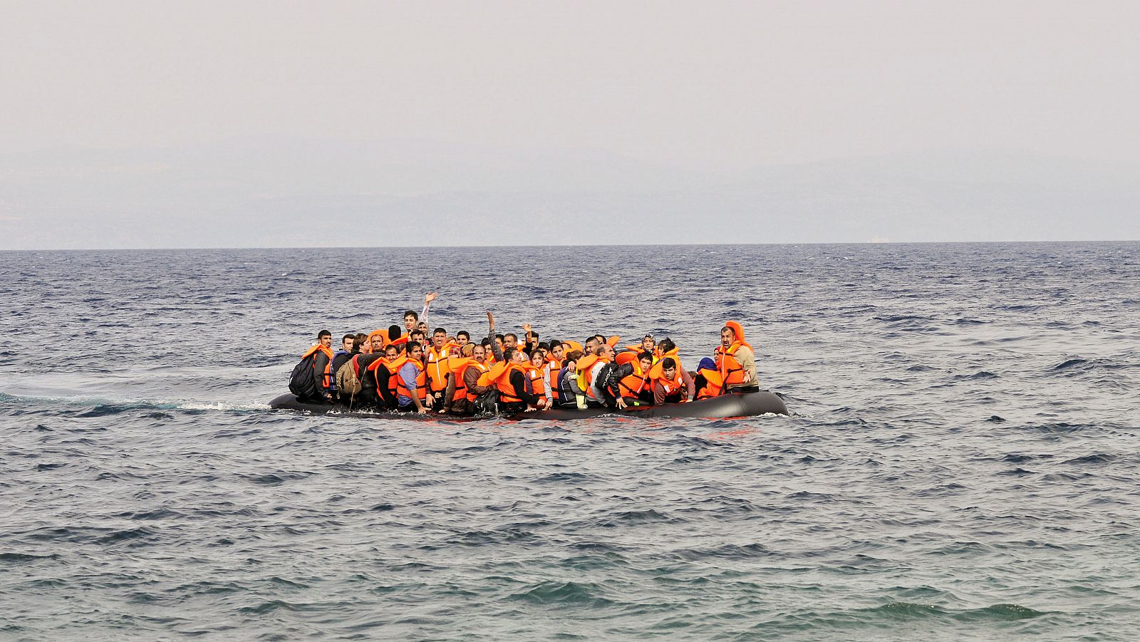 Un rescate de la ONG Open Arms a 83 migrantes en el Mediterráneo Central