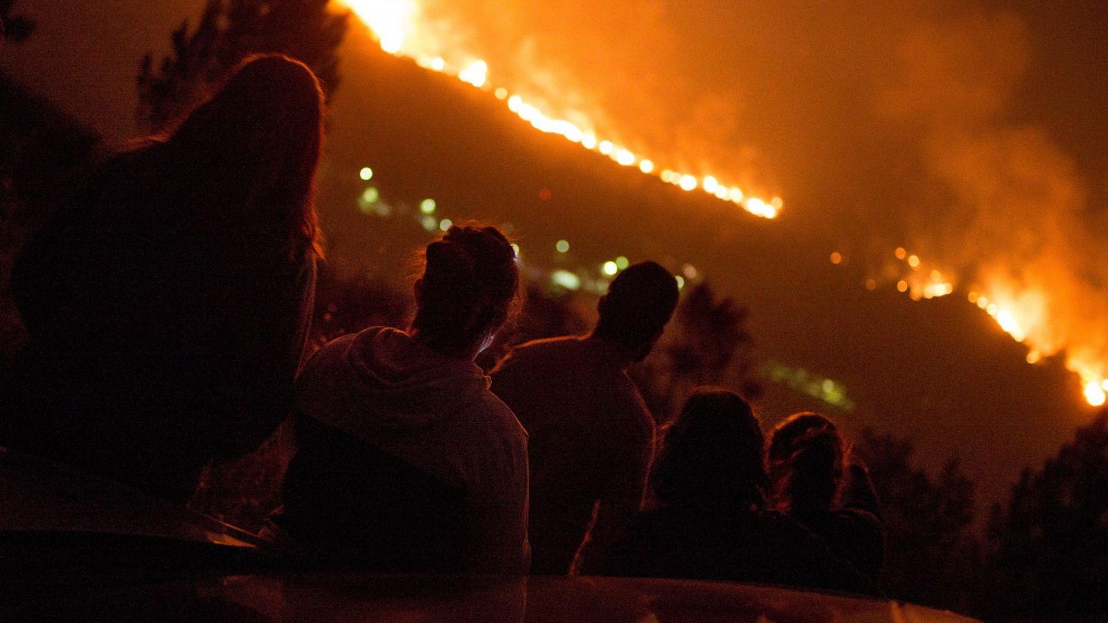 Ourense supera las 8.000 hectáreas quemadas, con Vilariño de Conso aún en alerta por los incendios