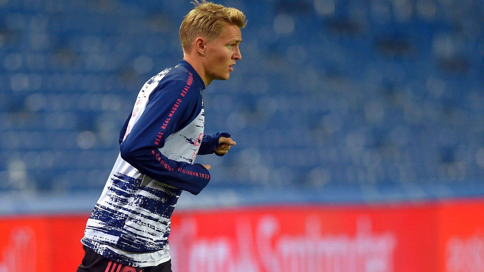 Martin Odegaard, en el calentamiento previo al partido contra la Real.