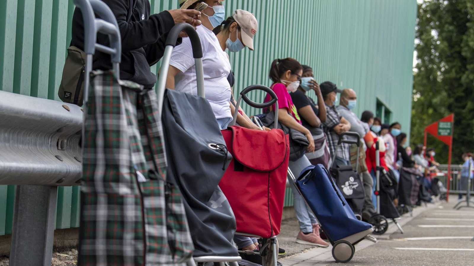 La crisis económica y social que ha desatado la pandemia hace que muchas familias vivan en circunstancias extremas.